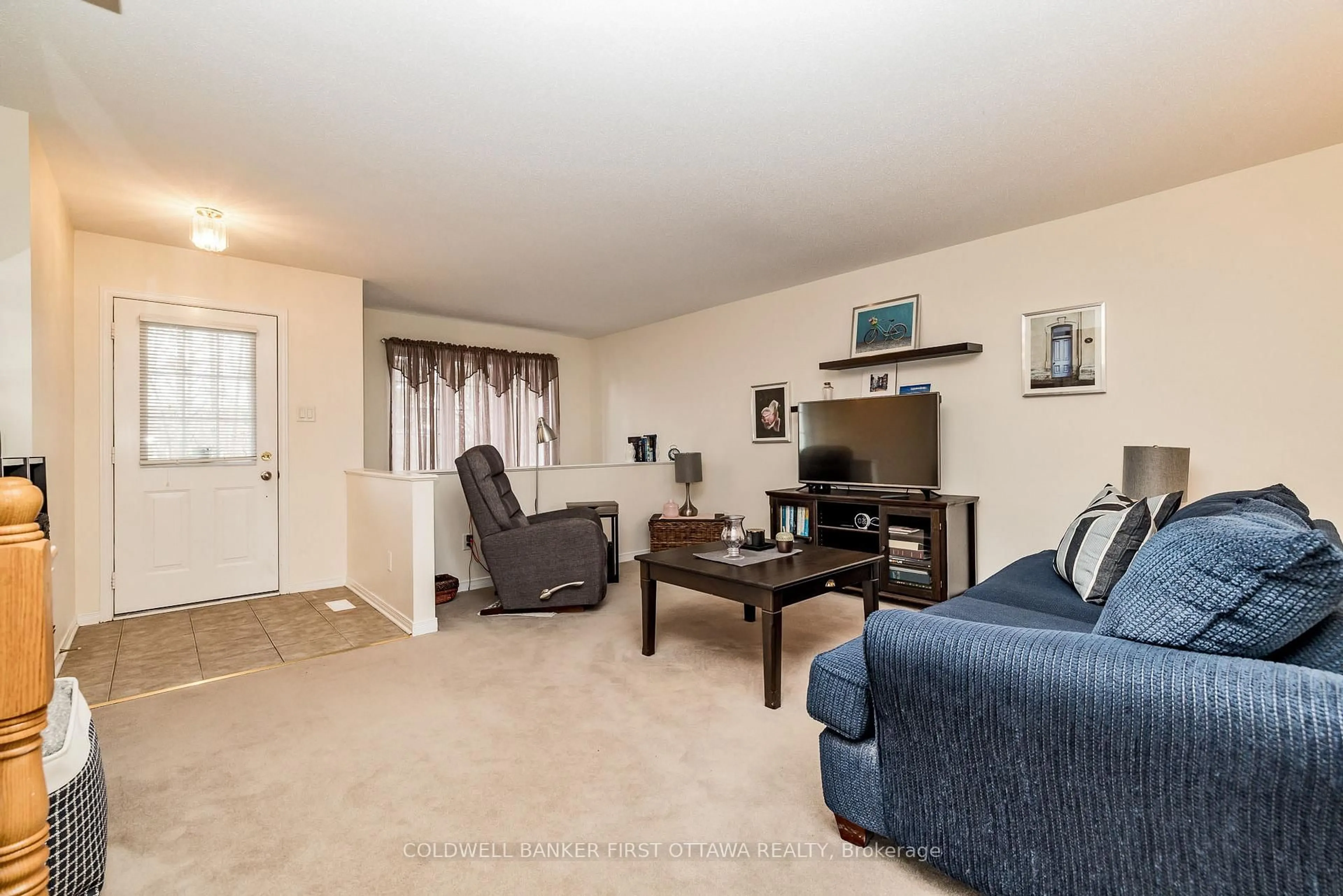 Living room with furniture, unknown for 309 Wiffen Private, Ottawa Ontario K2H 1G3