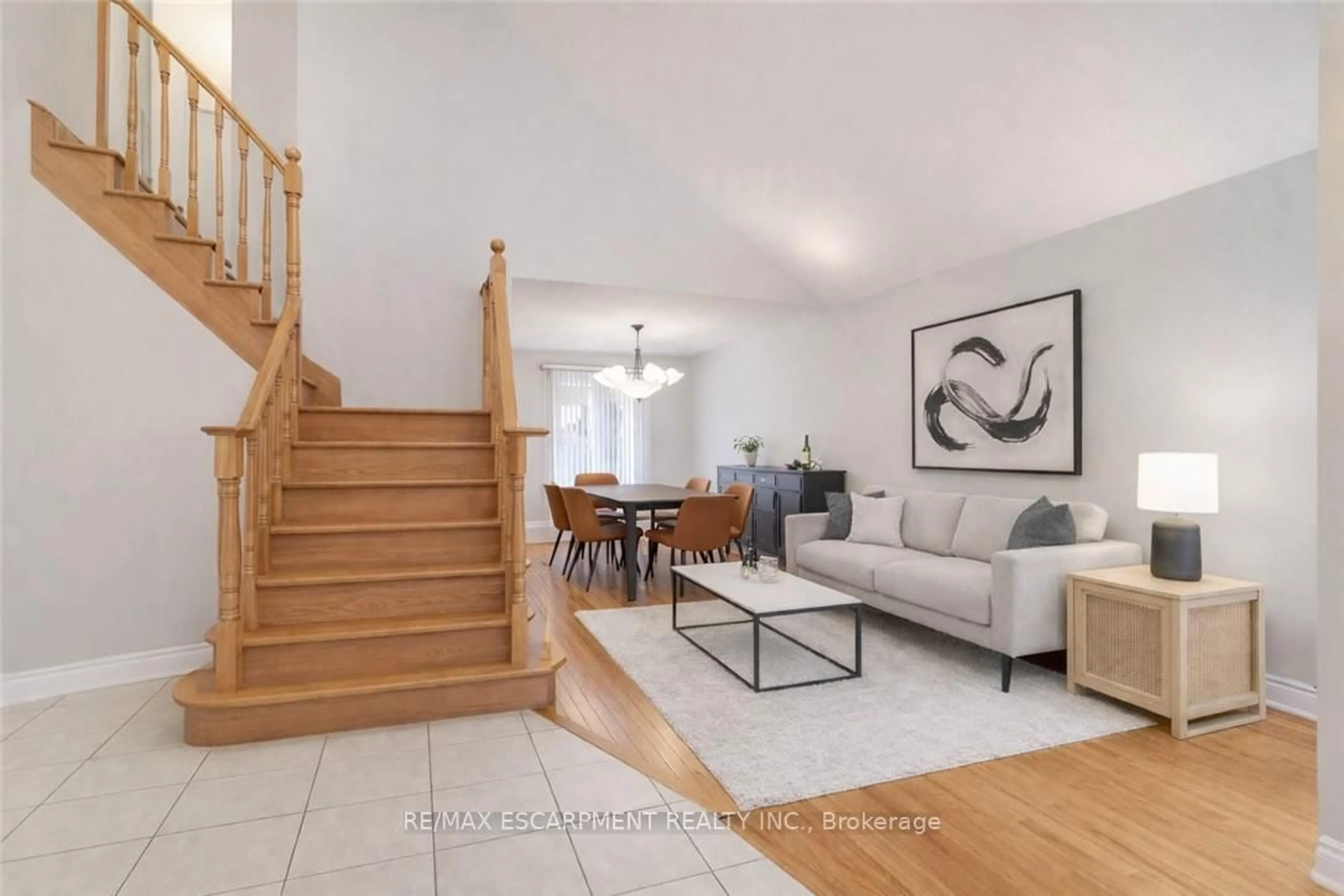 Living room with furniture, unknown for 42 Hillgarden Dr, Hamilton Ontario L8J 3R3