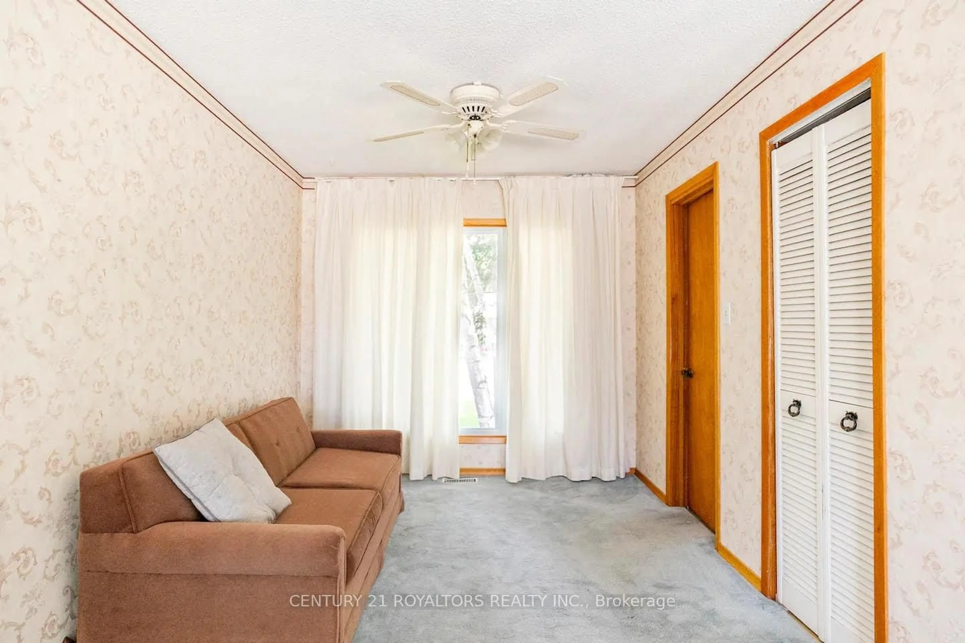 Unknown for 570 Phillip St, Gravenhurst Ontario P1P 1M3