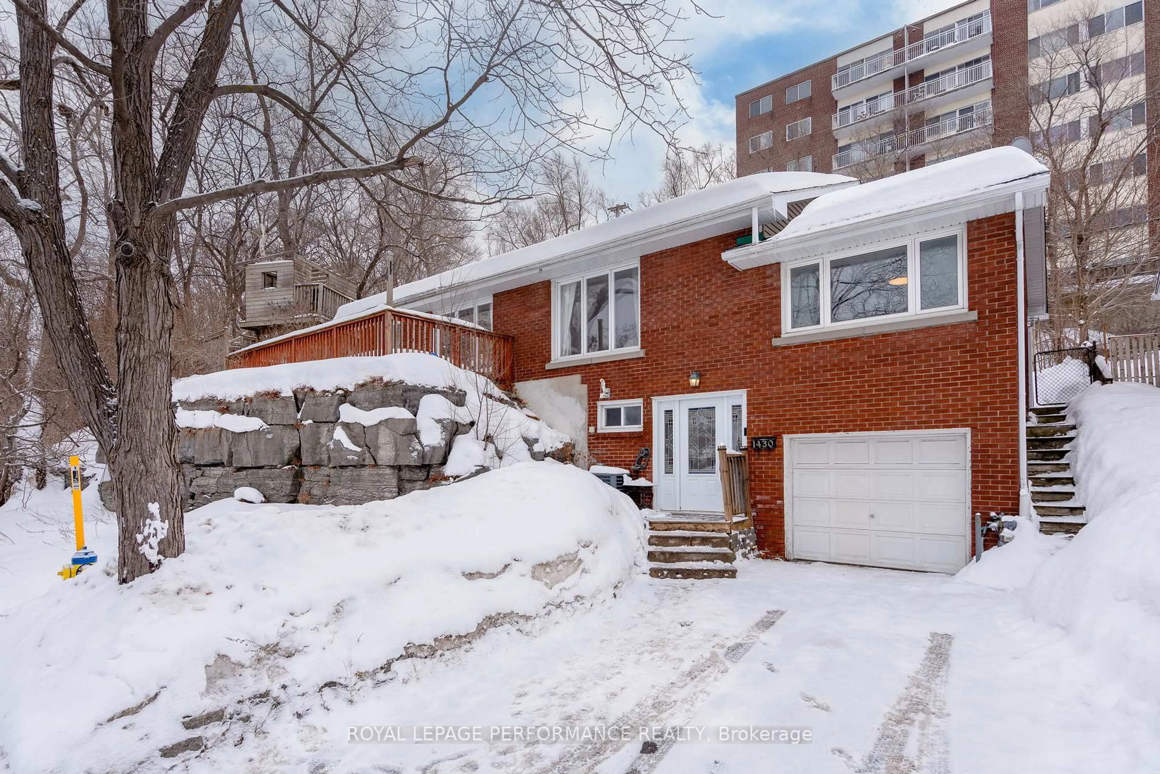 Home with brick exterior material, street for 1430 Edgecliffe Ave, Ottawa Ontario K1Z 8G1
