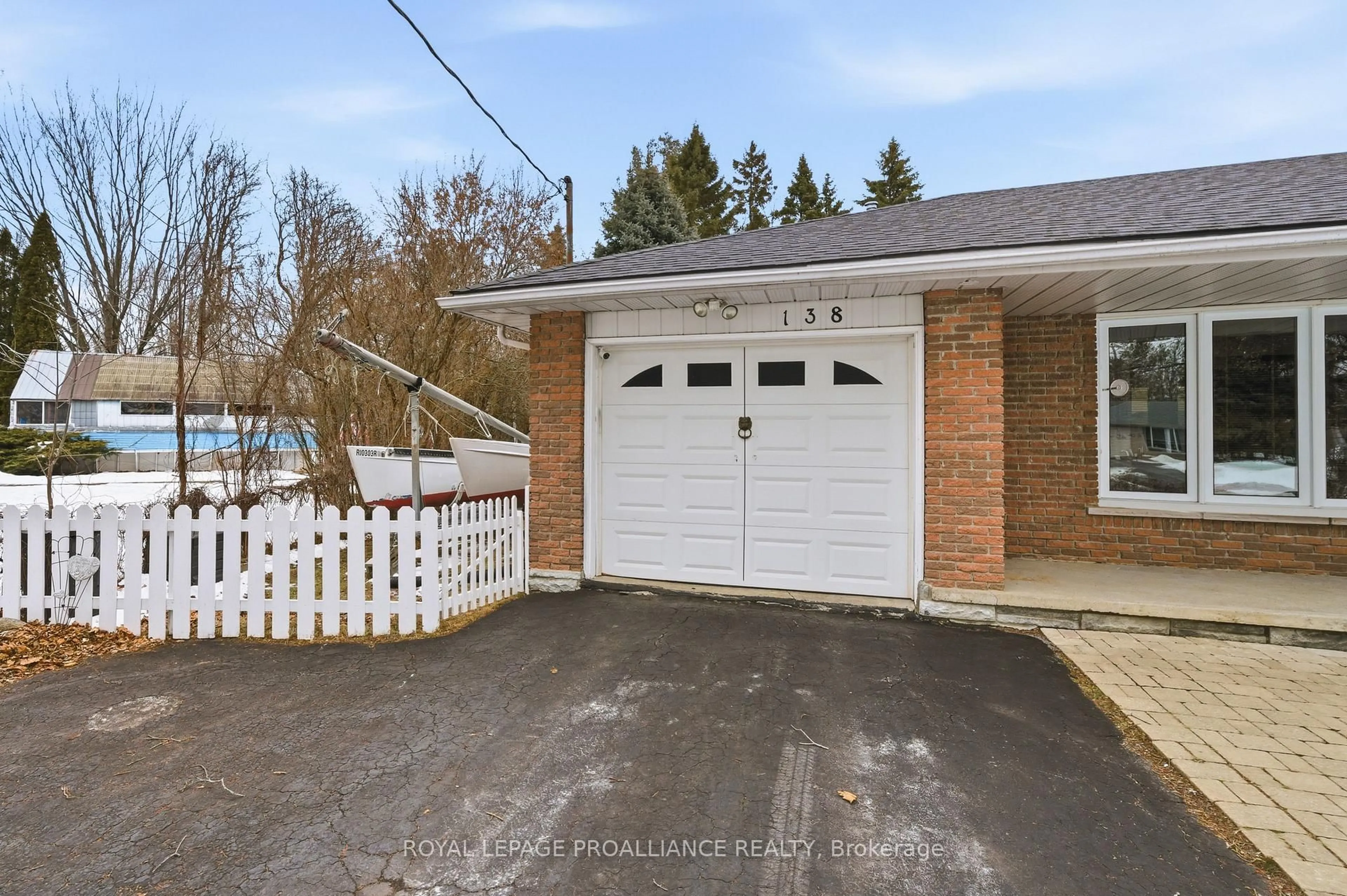 Unknown for 138 Burns Ave, Quinte West Ontario K8R 1G3