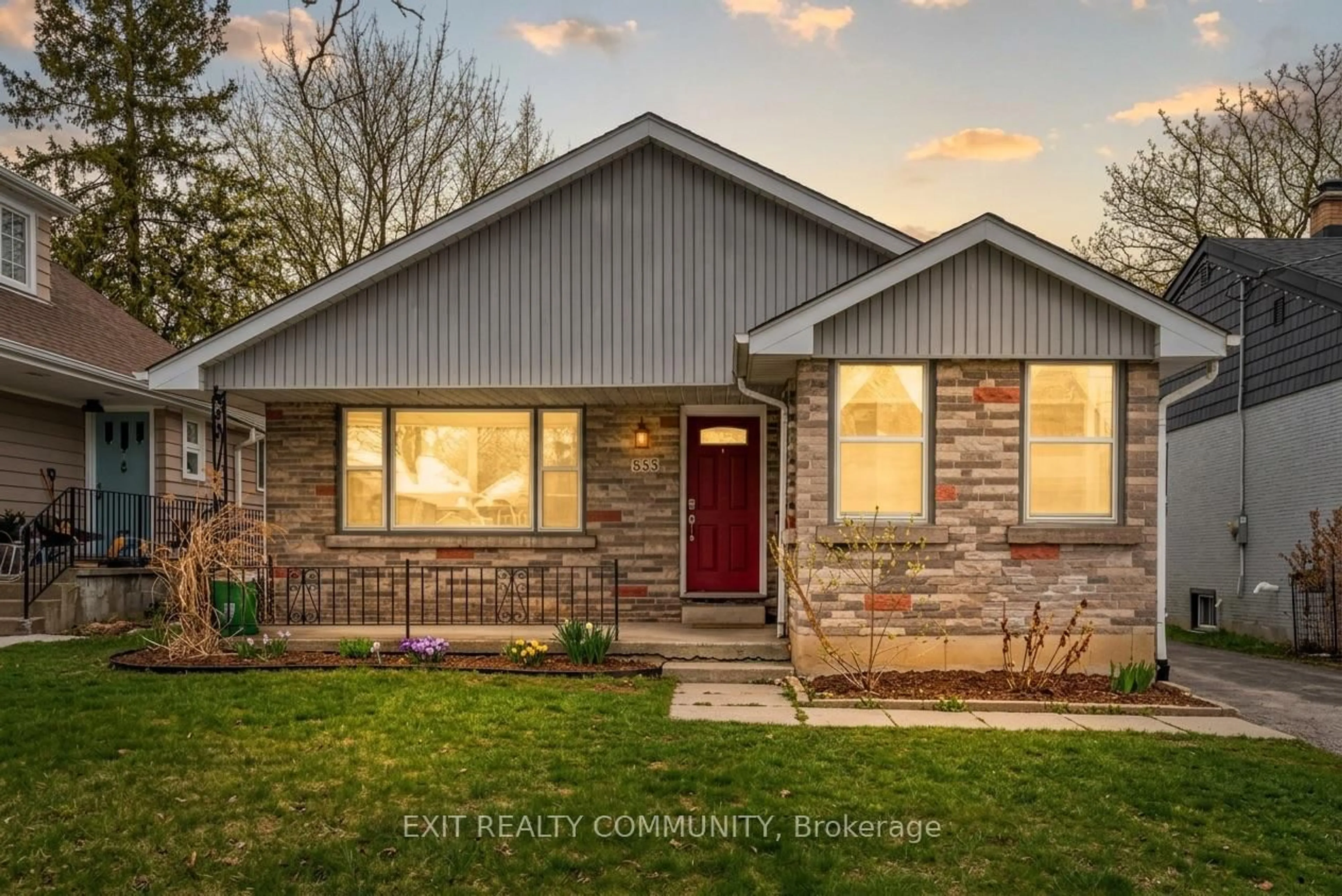 Home with brick exterior material, street for 855 COLBORNE St, London East Ontario N6A 4A1