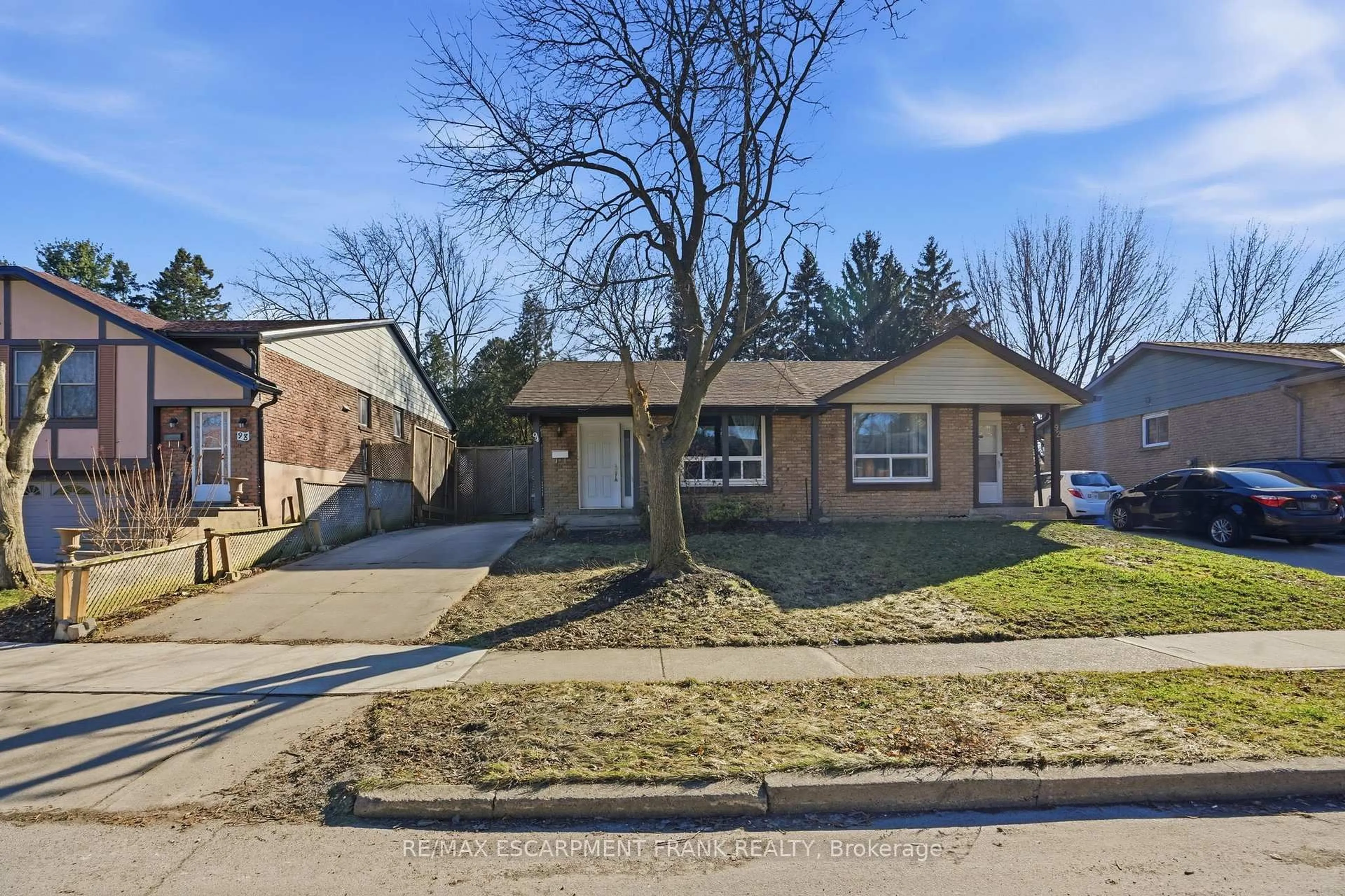 Home with brick exterior material, street for 94 WENDOVER Dr, Hamilton Ontario L9C 5X5