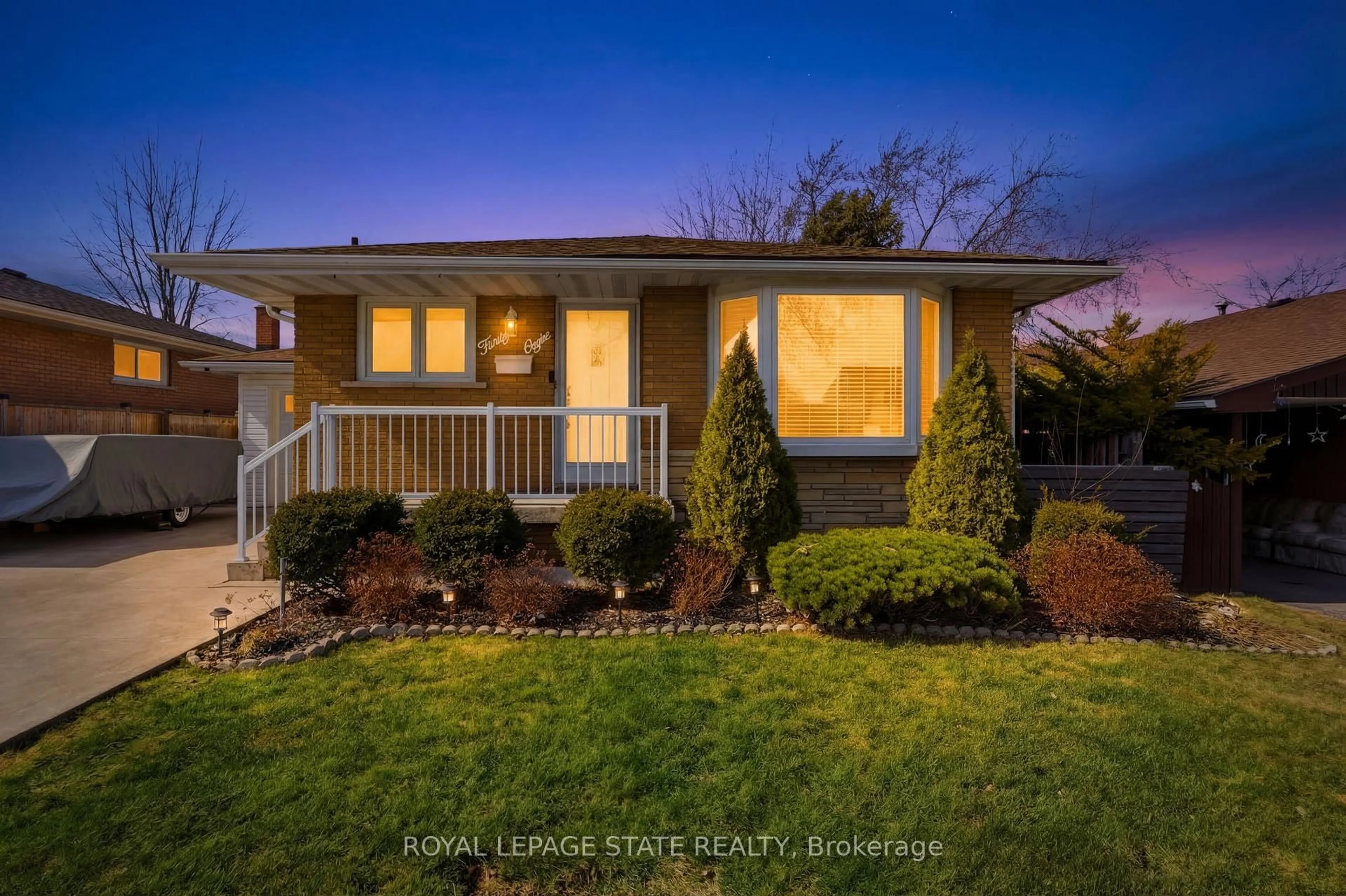 Home with vinyl exterior material, street for 48 Champlain Ave, Hamilton Ontario L8G 2H7