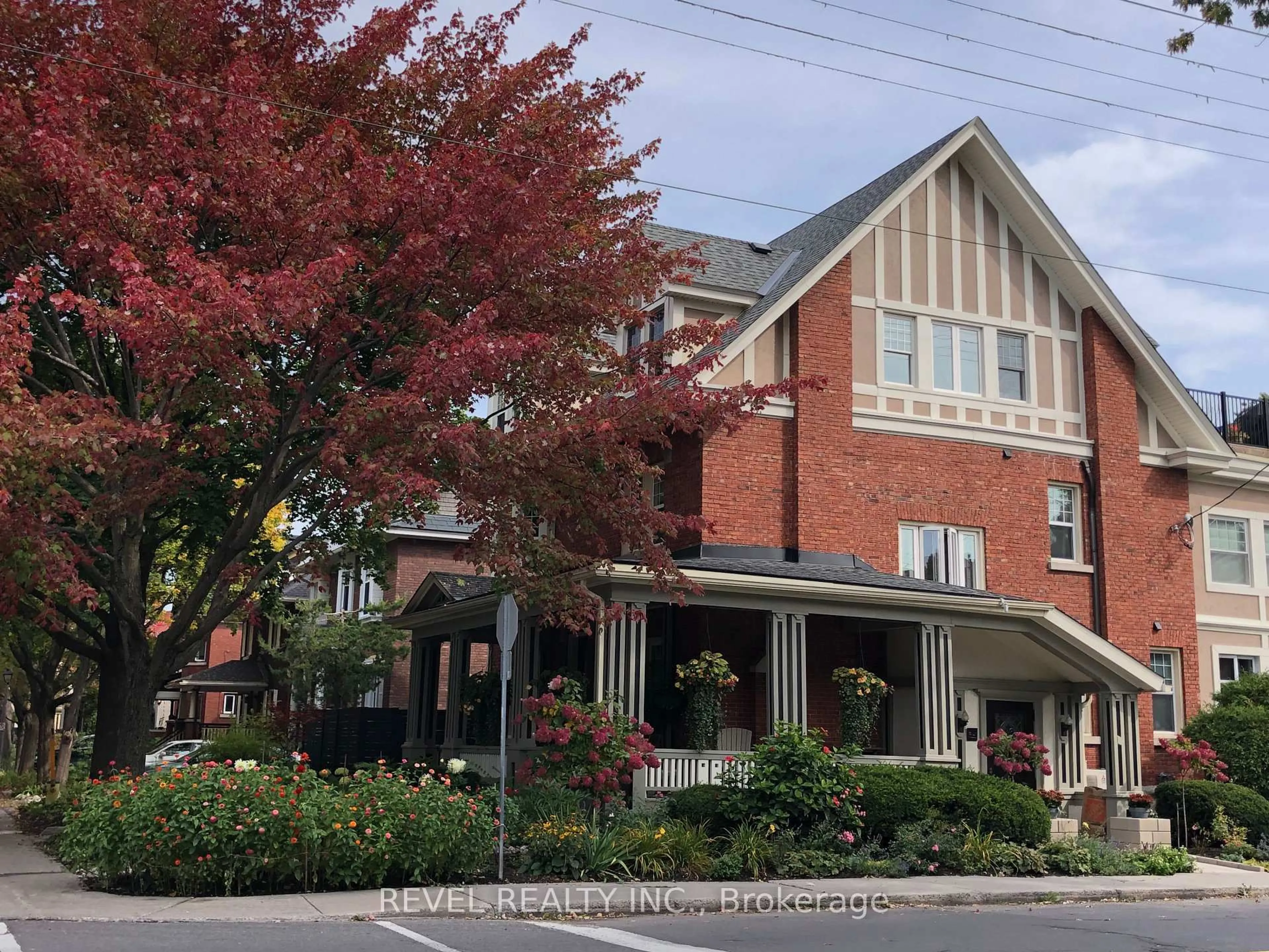 Unknown for 90 Powell Ave, Ottawa Ontario K1S 3Z3