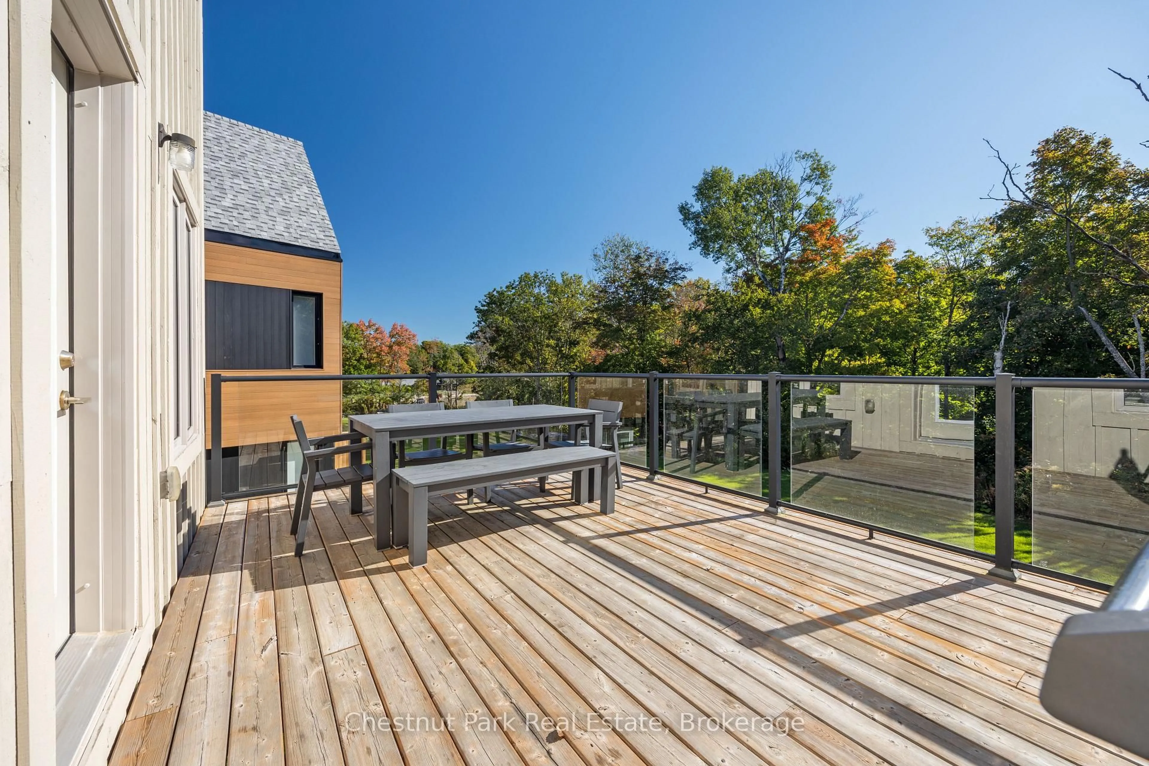 Patio, unknown for 45 Rockmount Cres, Gravenhurst Ontario P1P 0A6