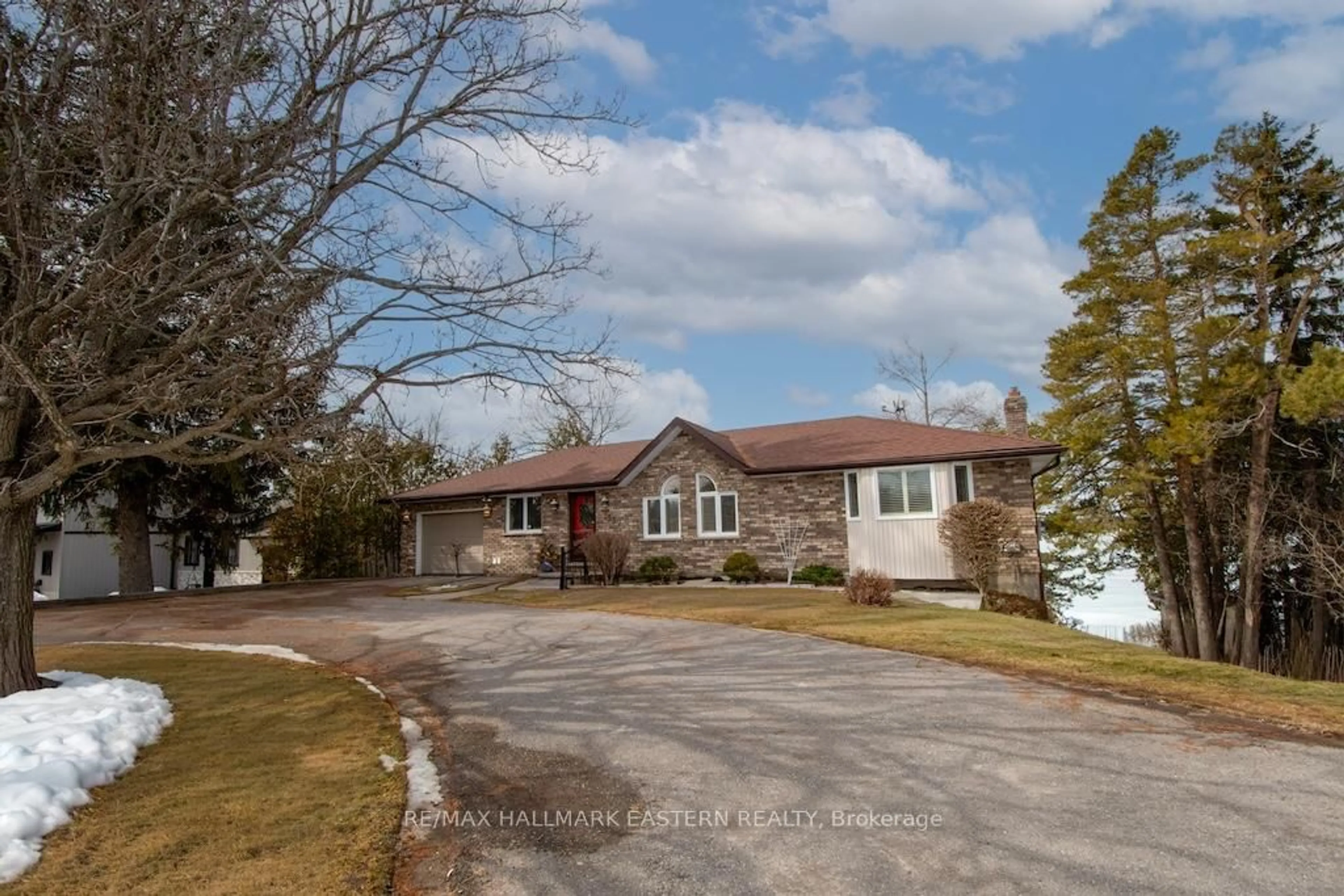 Unknown for 1967 Pinehurst Ave, Selwyn Ontario K0L 2H0