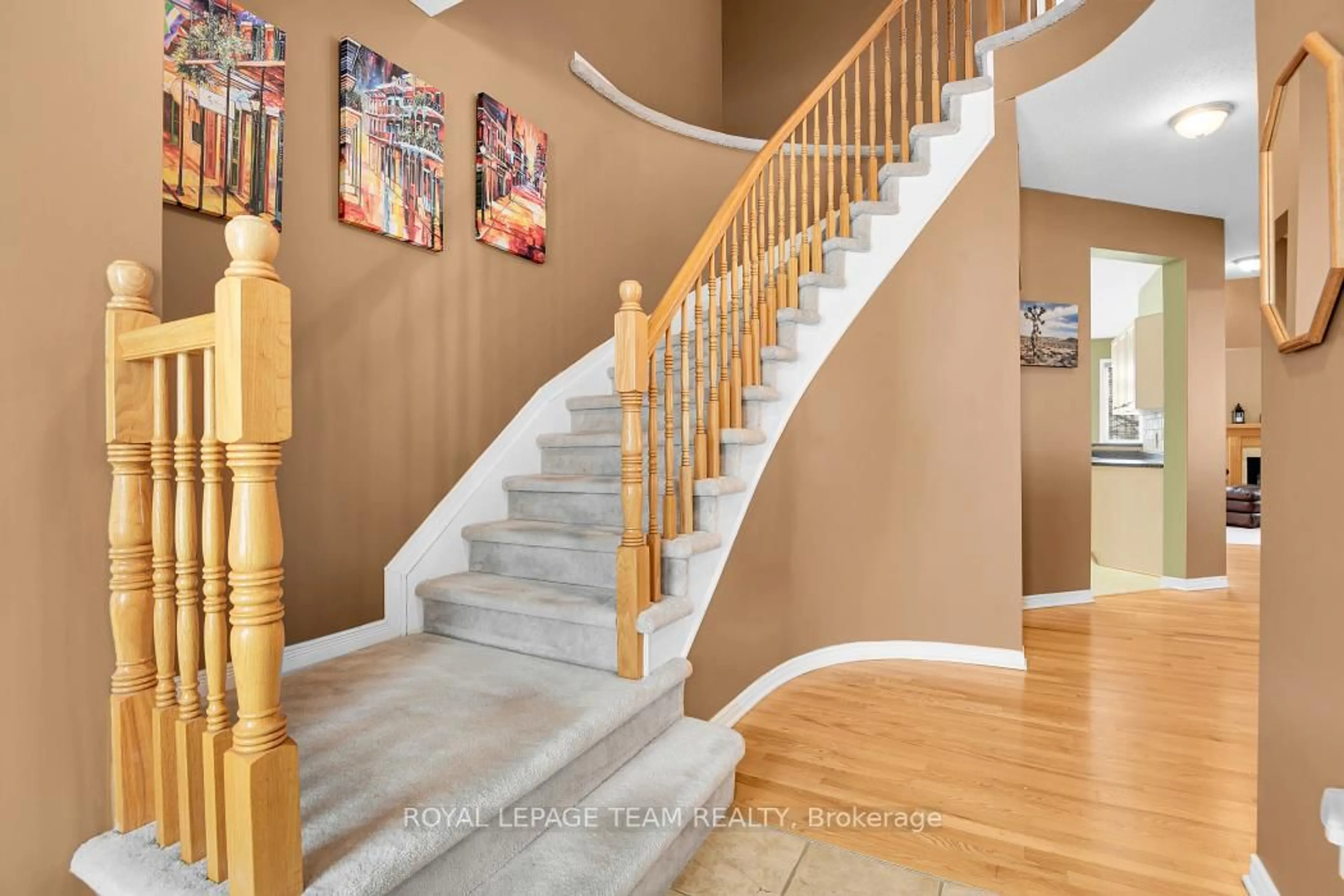 Unknown for 162 Redcliff Ave, Ottawa Ontario K2J 5J7