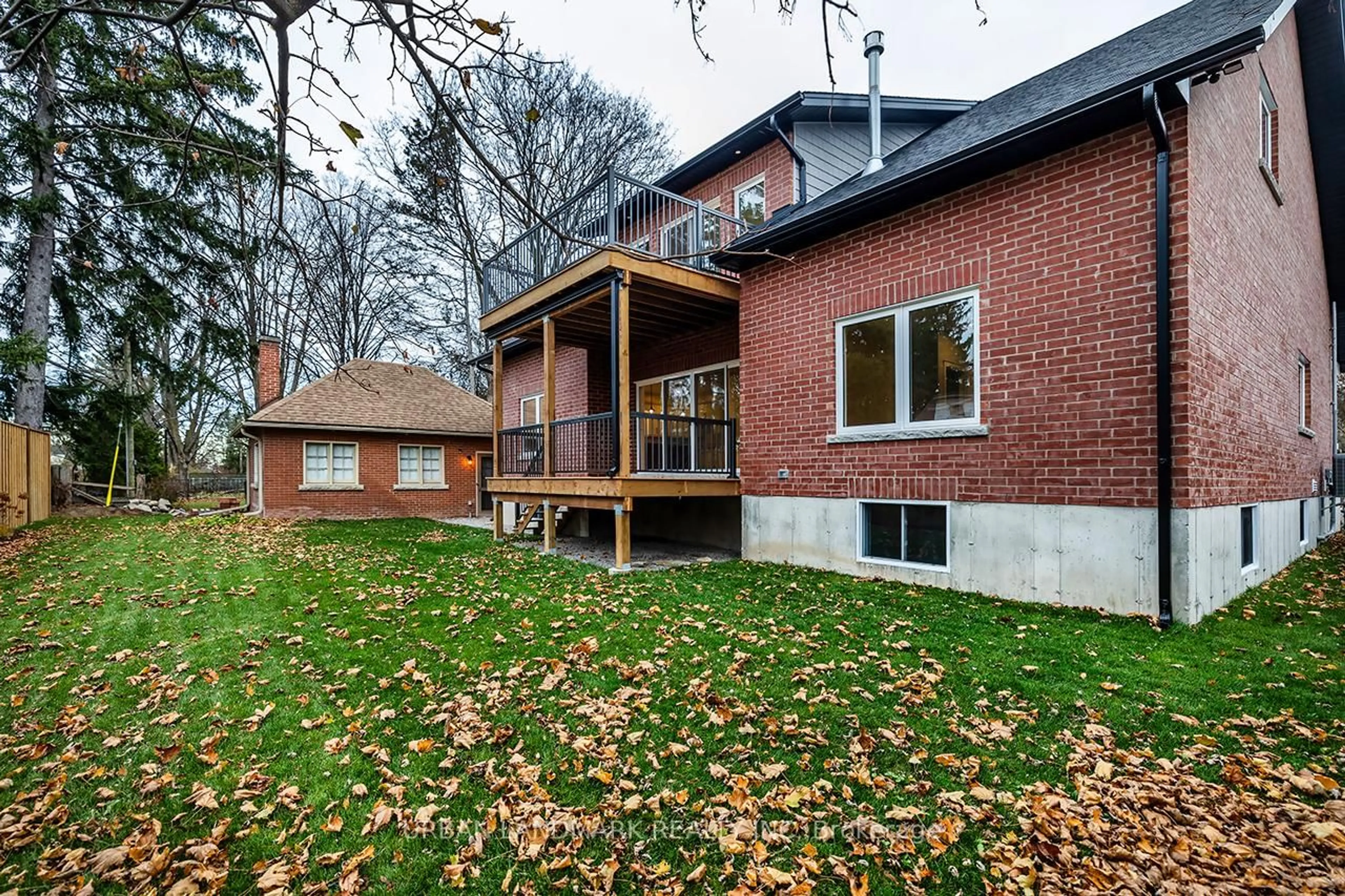 Home with brick exterior material, unknown for 214 Aberdeen Ave, Peterborough Ontario K9H 3Y1