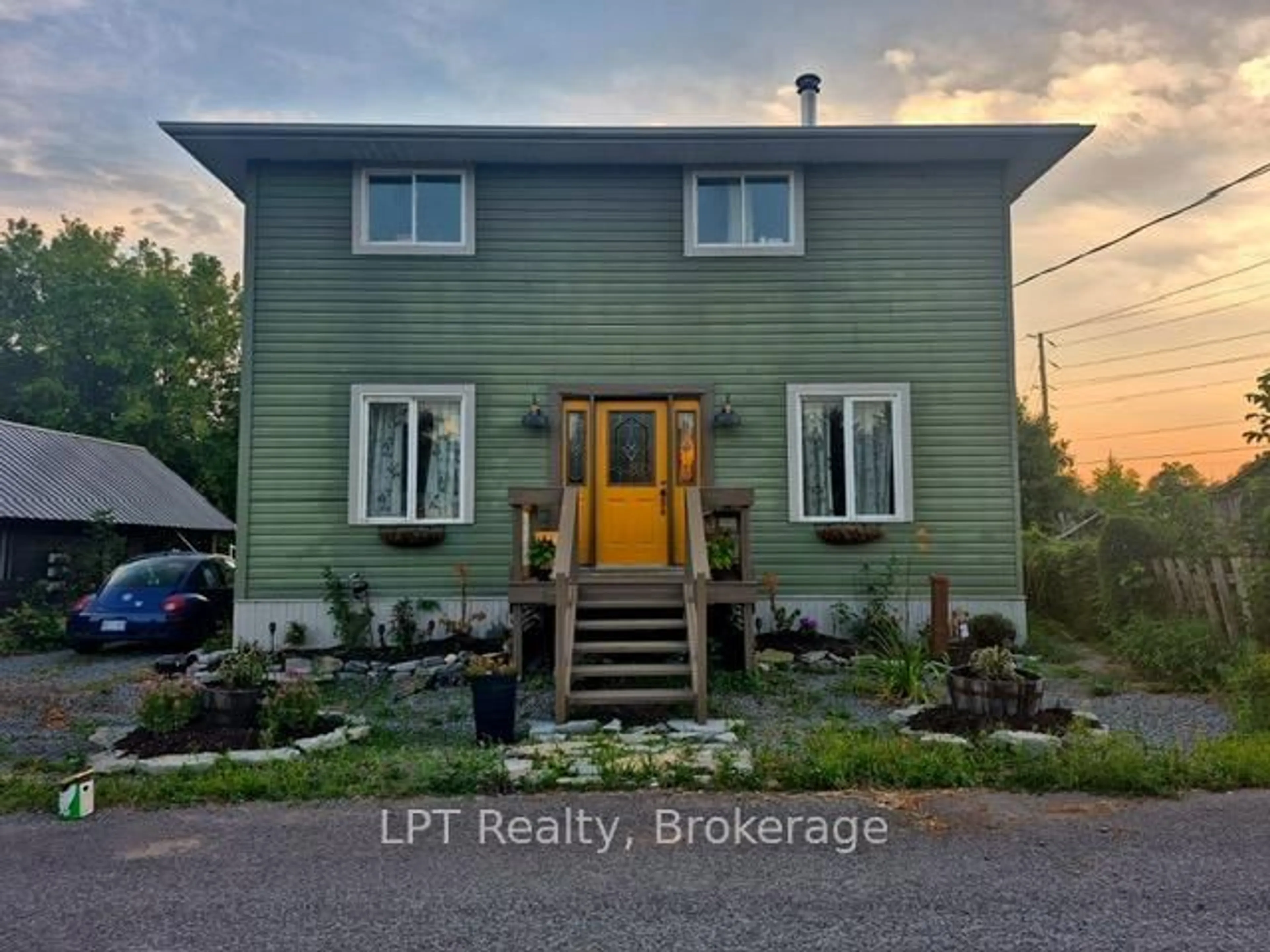 A pic from outside/outdoor area/front of a property/back of a property/a pic from drone, street for 6 Union St, Kaladar Ontario K0K 1Z0