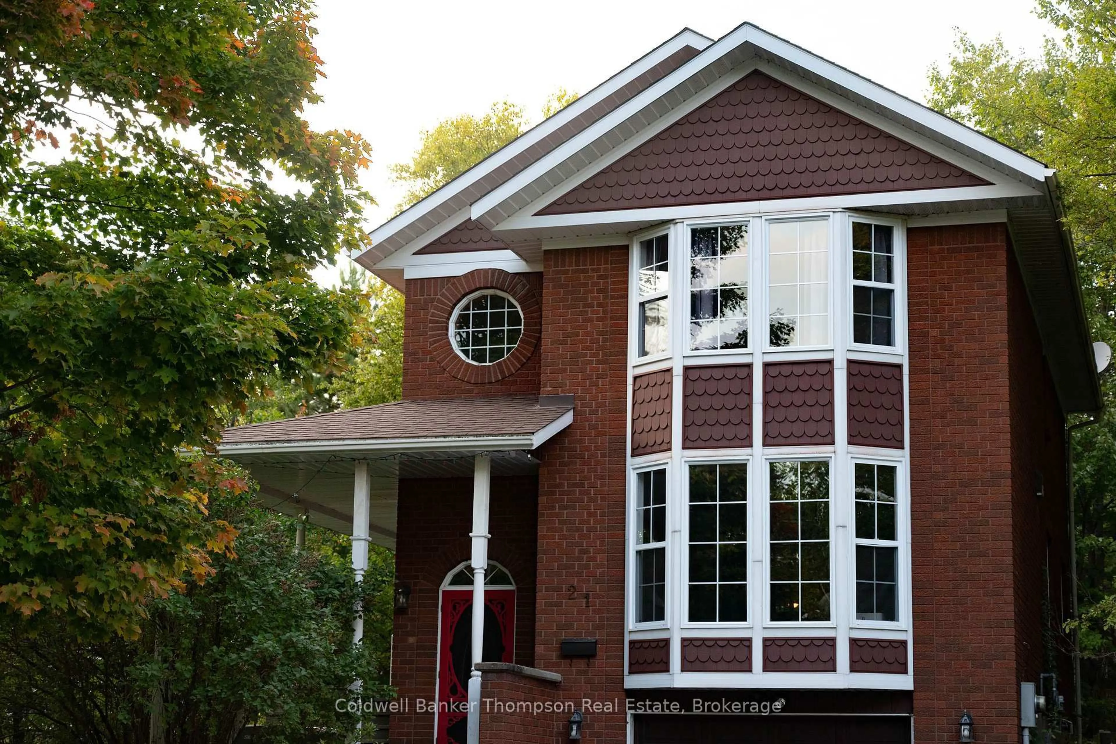 Home with brick exterior material, street for 21 Birchwood Dr, Sundridge Ontario P0A 1Z0