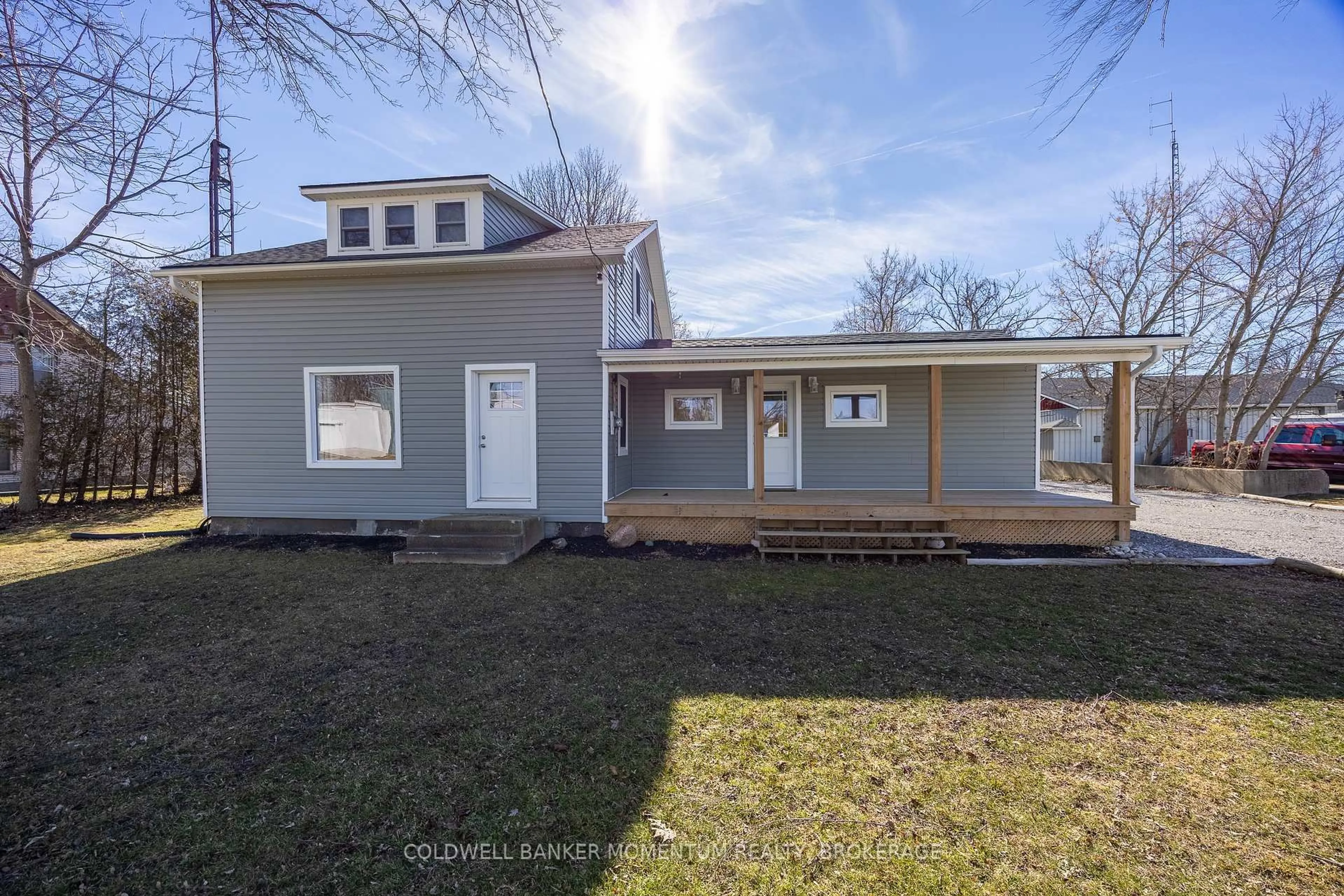 A pic from outside/outdoor area/front of a property/back of a property/a pic from drone, building for 100 Queen St, Norfolk Ontario N0E 1P0