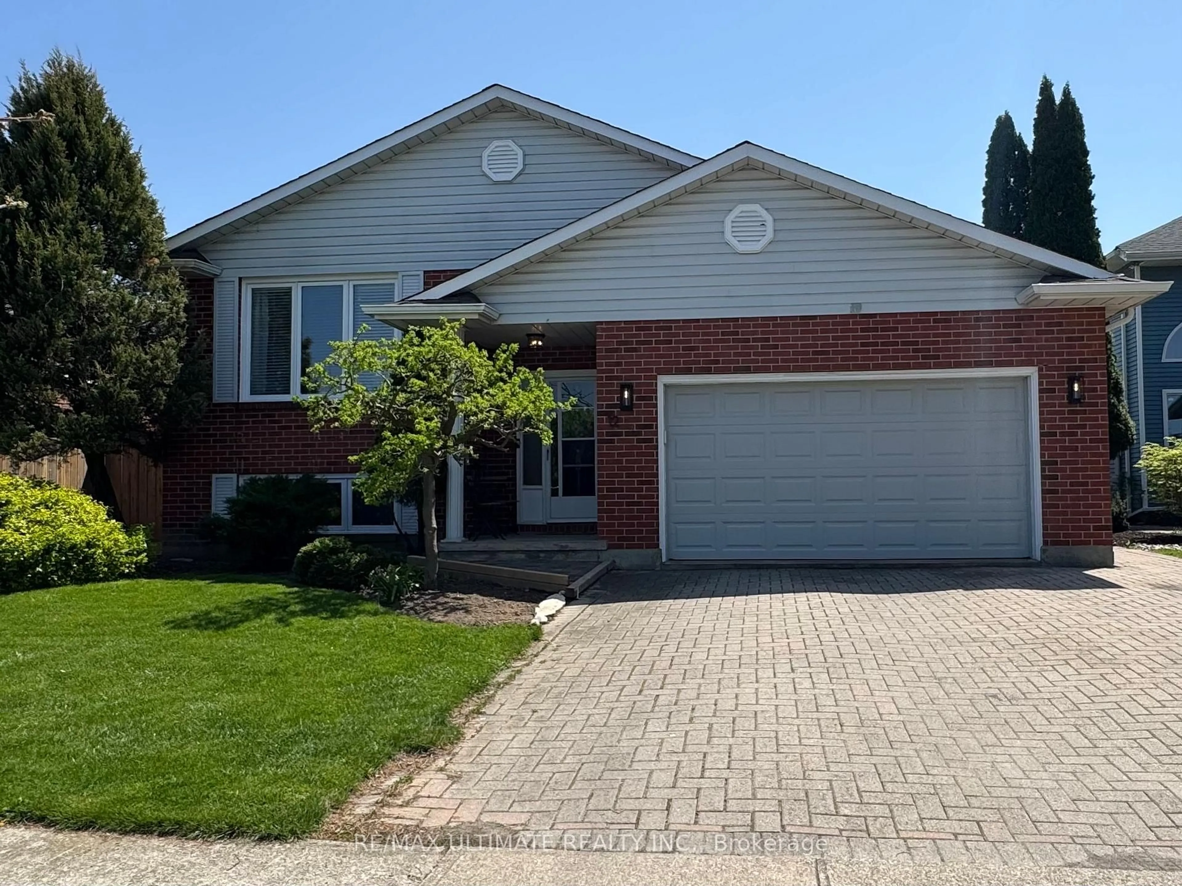 Home with brick exterior material, street for 12 Stoney Brook Cres, St. Catharines Ontario L2S 3J3