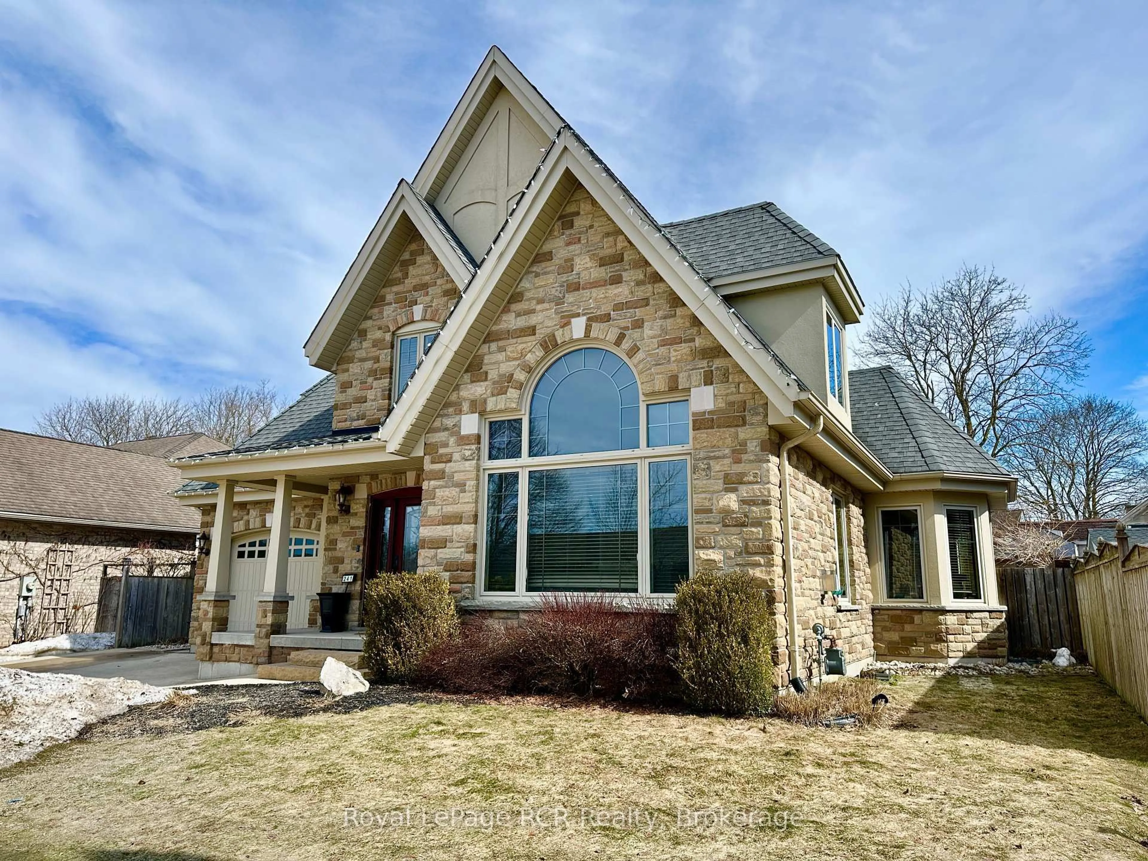 Home with brick exterior material, unknown for 241 4th Street Cres, Hanover Ontario N4N 3S9