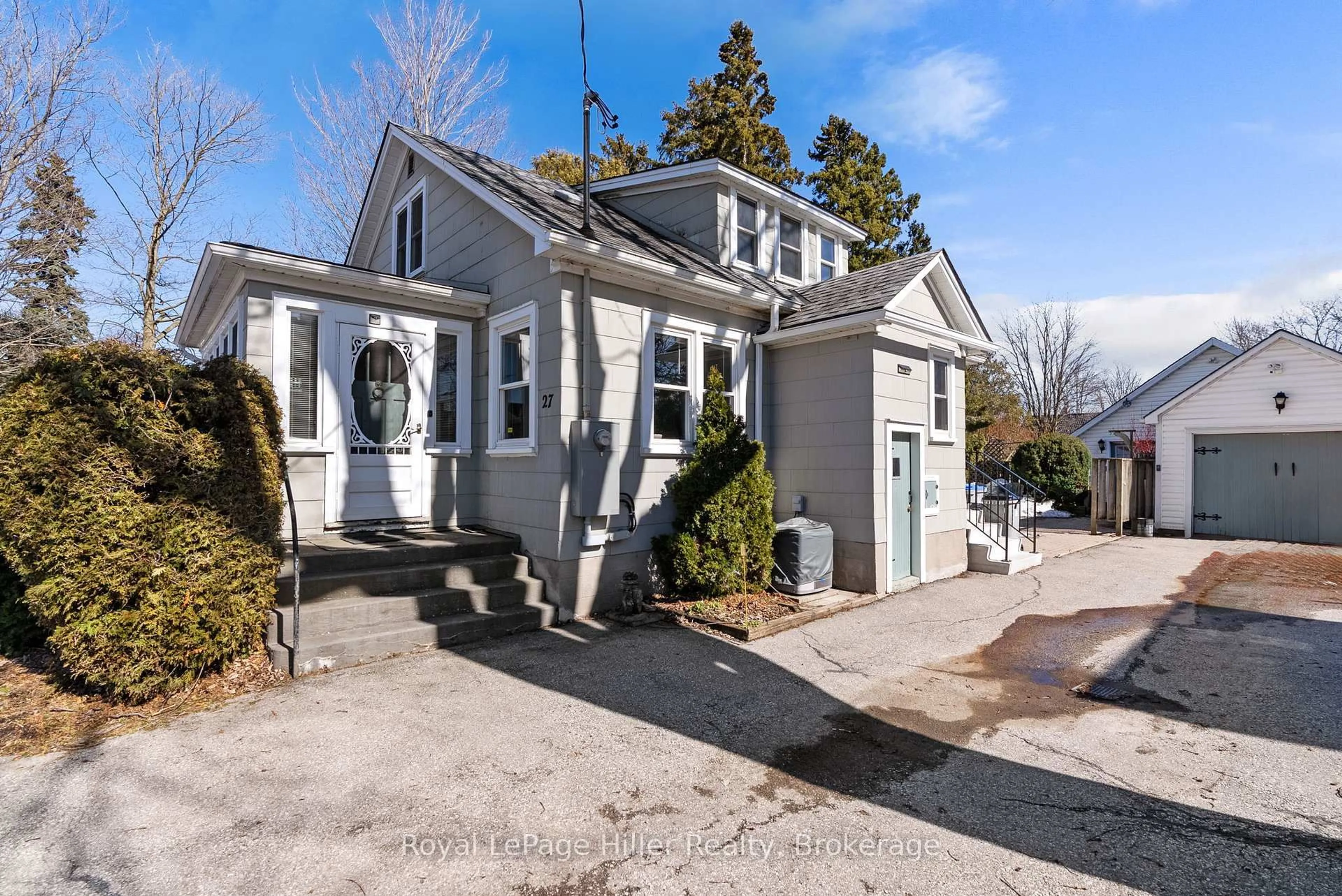 Unknown for 27 Pacific Ave, Perth East Ontario N0K 1M0