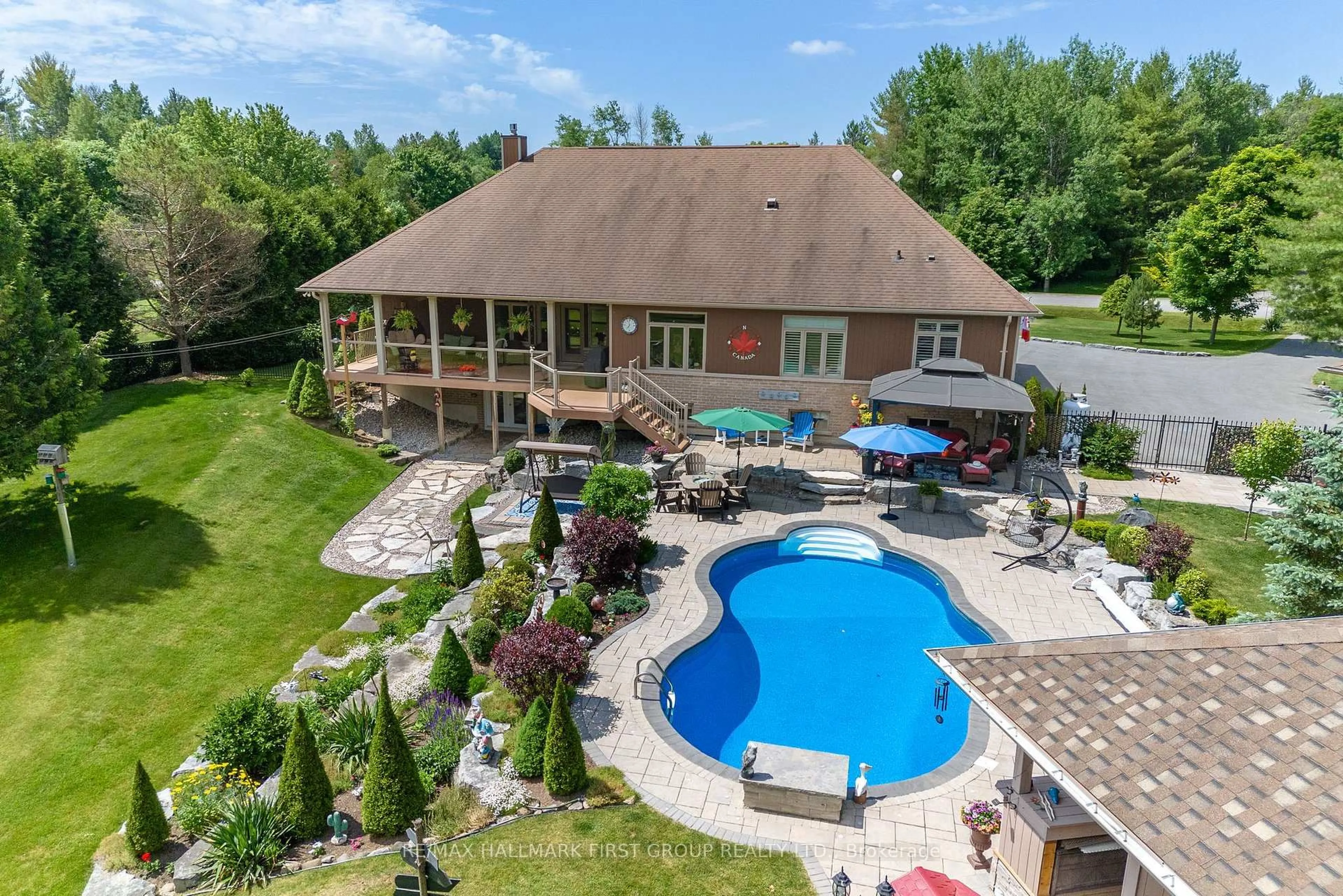 A pic from outside/outdoor area/front of a property/back of a property/a pic from drone, water/lake/river/ocean view for 220 Wright Cres, Port Hope Ontario L0A 1B0