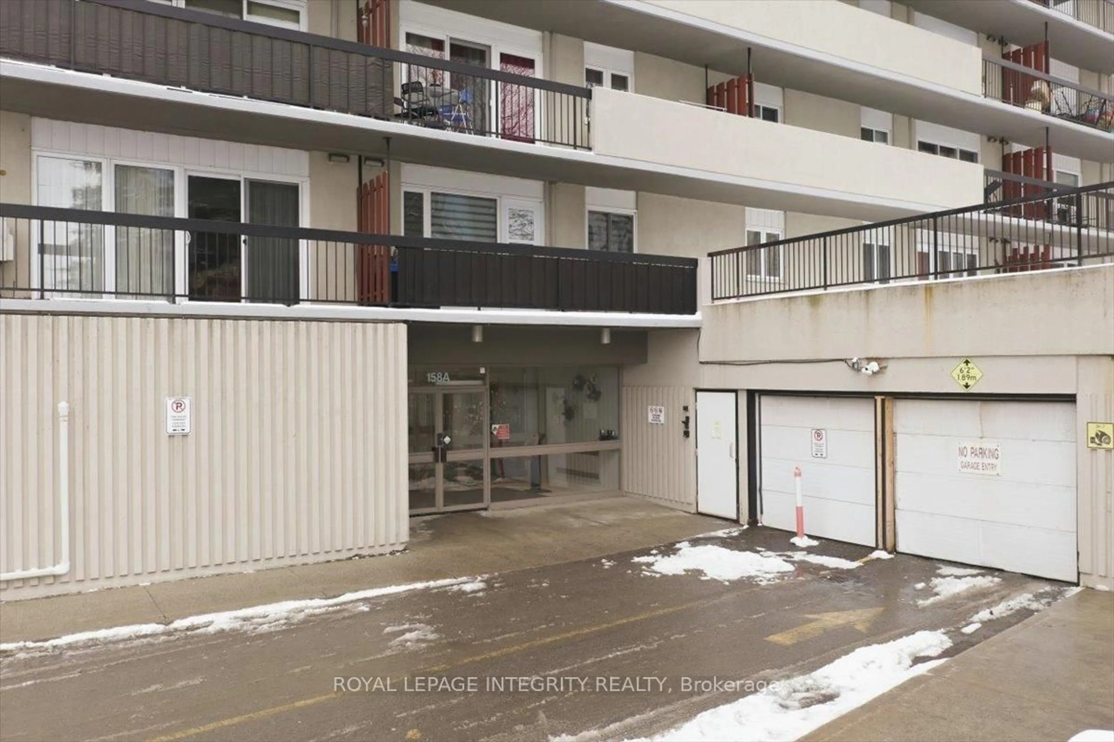 Unknown for 158A McArthur Ave #109, Ottawa Ontario K1L 7E7