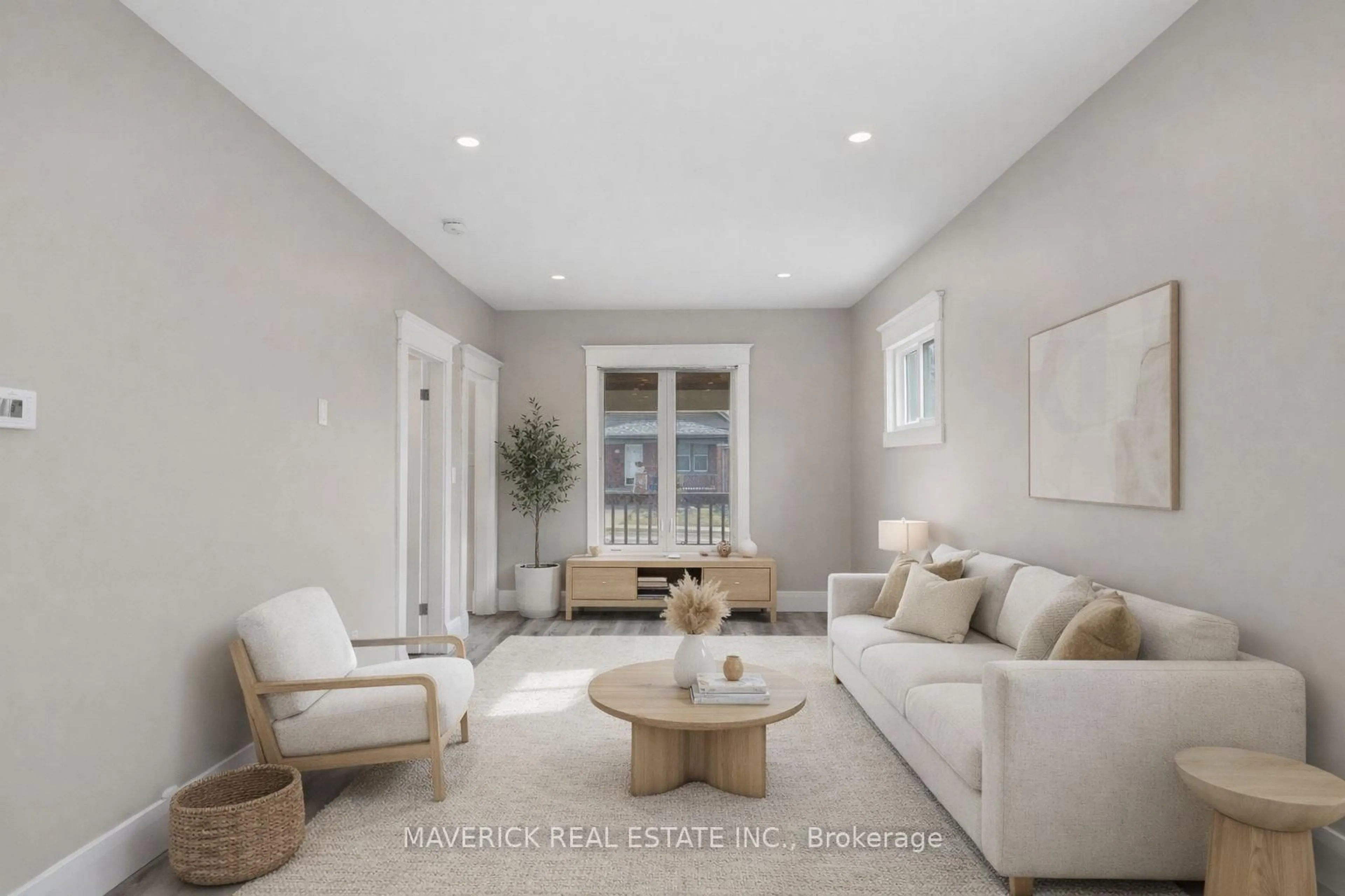 Living room with furniture, unknown for 99 Egerton St, London East Ontario N5Z 2G1