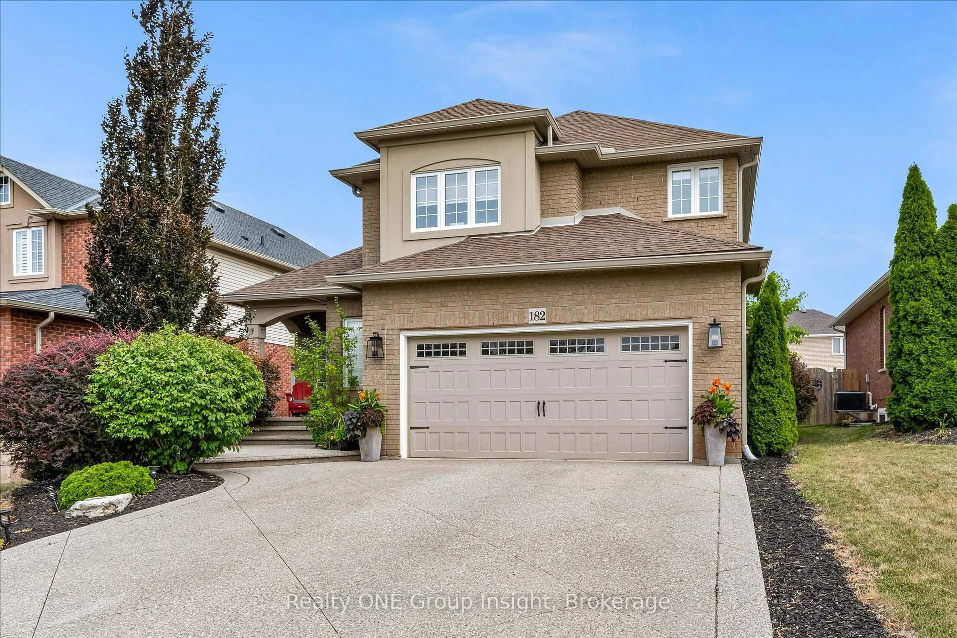 Home with vinyl exterior material, street for 182 Silverlace Circ, Hamilton Ontario L8E 6A5