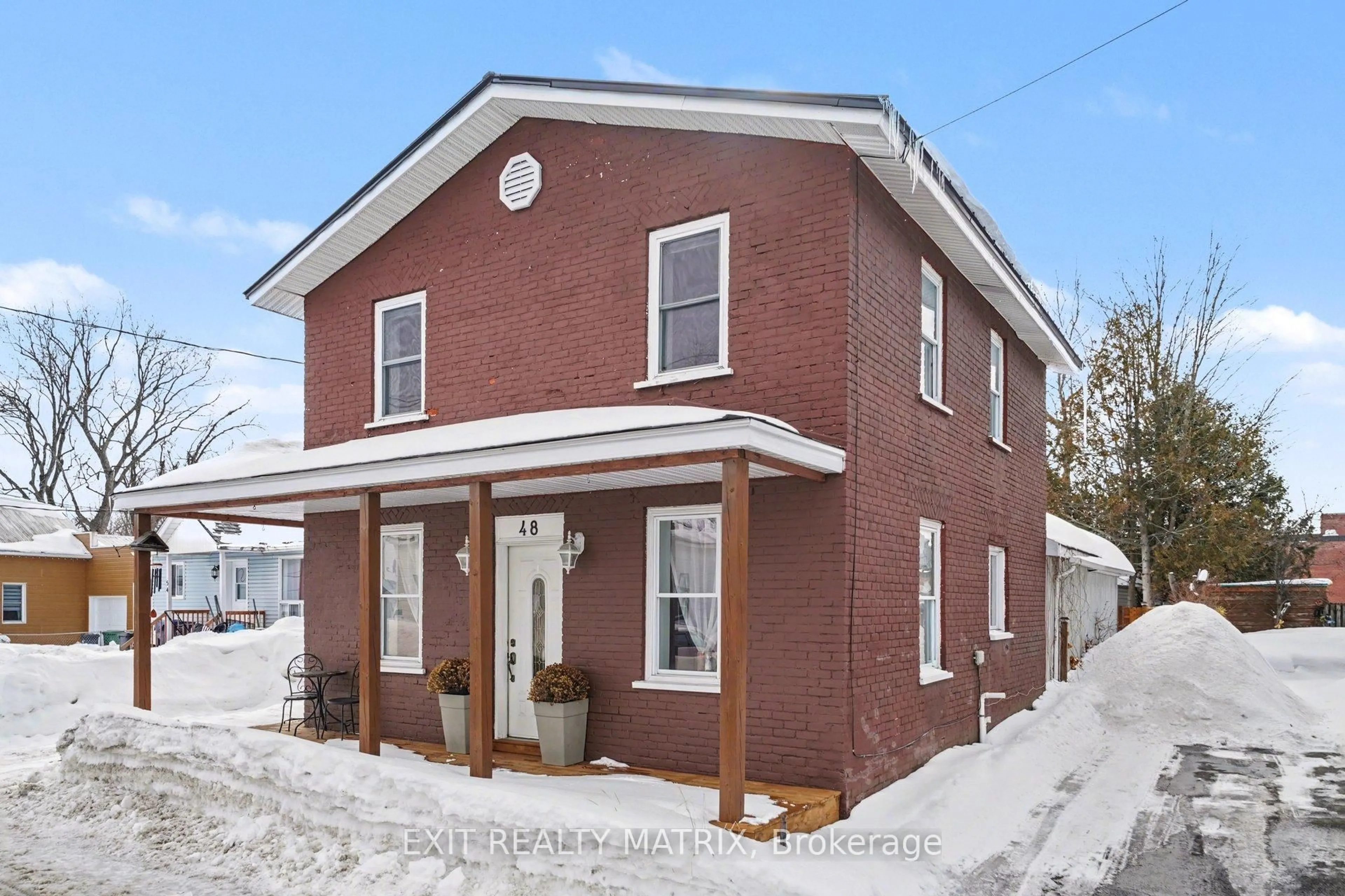 Home with brick exterior material, street for 48 Du Moulin St, Alfred and Plantagenet Ontario K0B 1A0