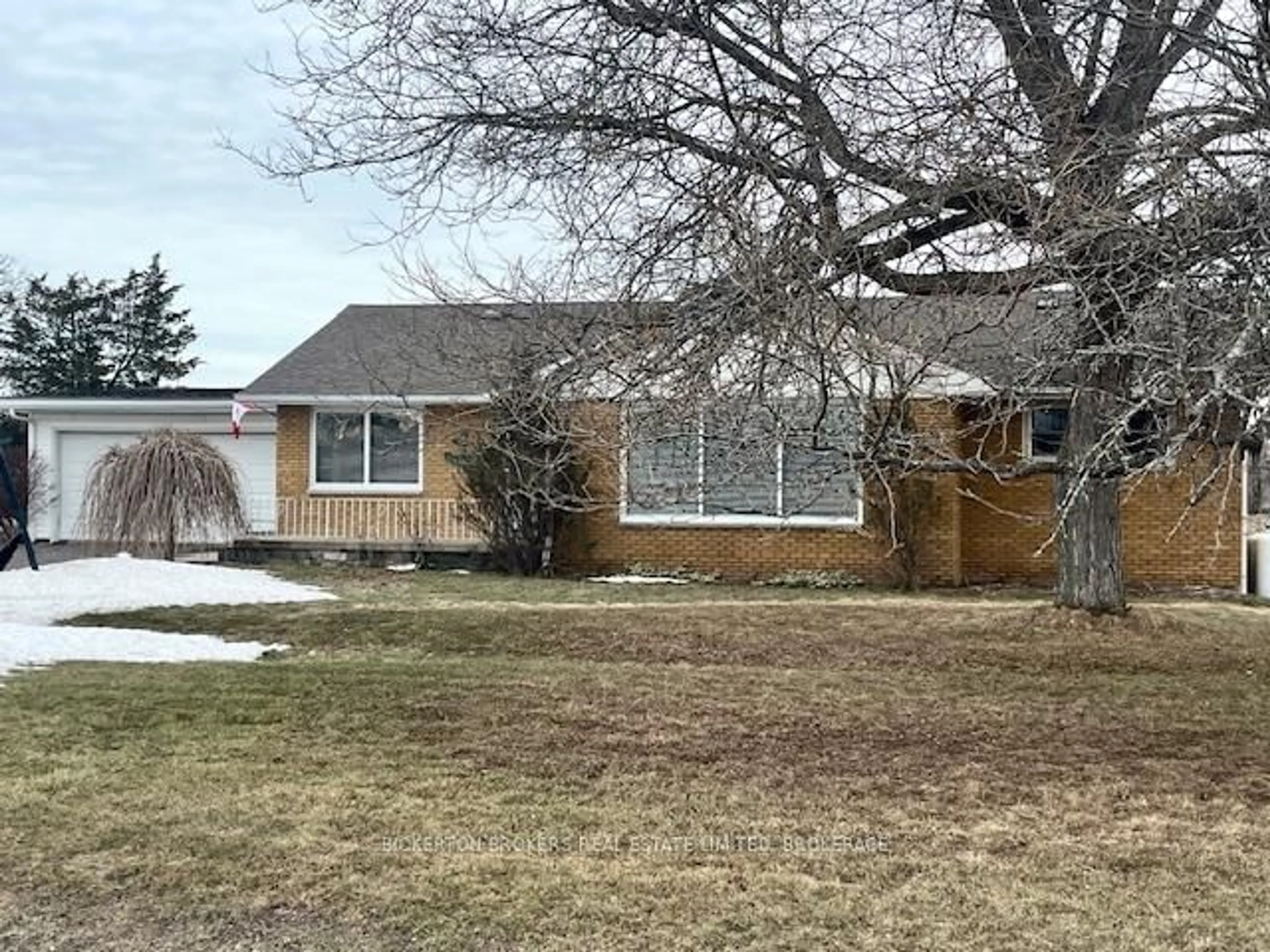 Unknown for 942 Prince St, Lansdowne Village Ontario K0E 1L0