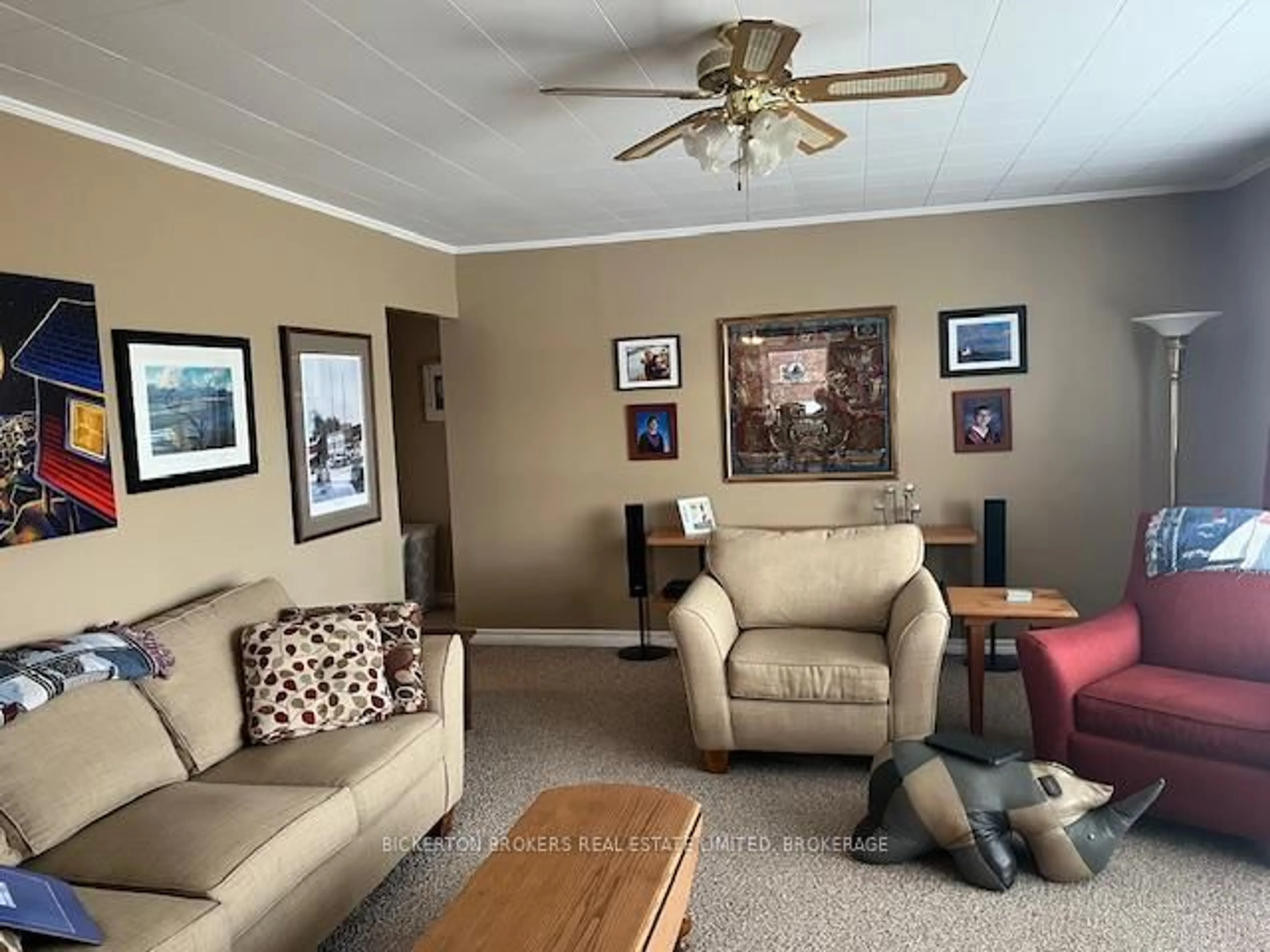 Living room with furniture, unknown for 942 Prince St, Lansdowne Village Ontario K0E 1L0