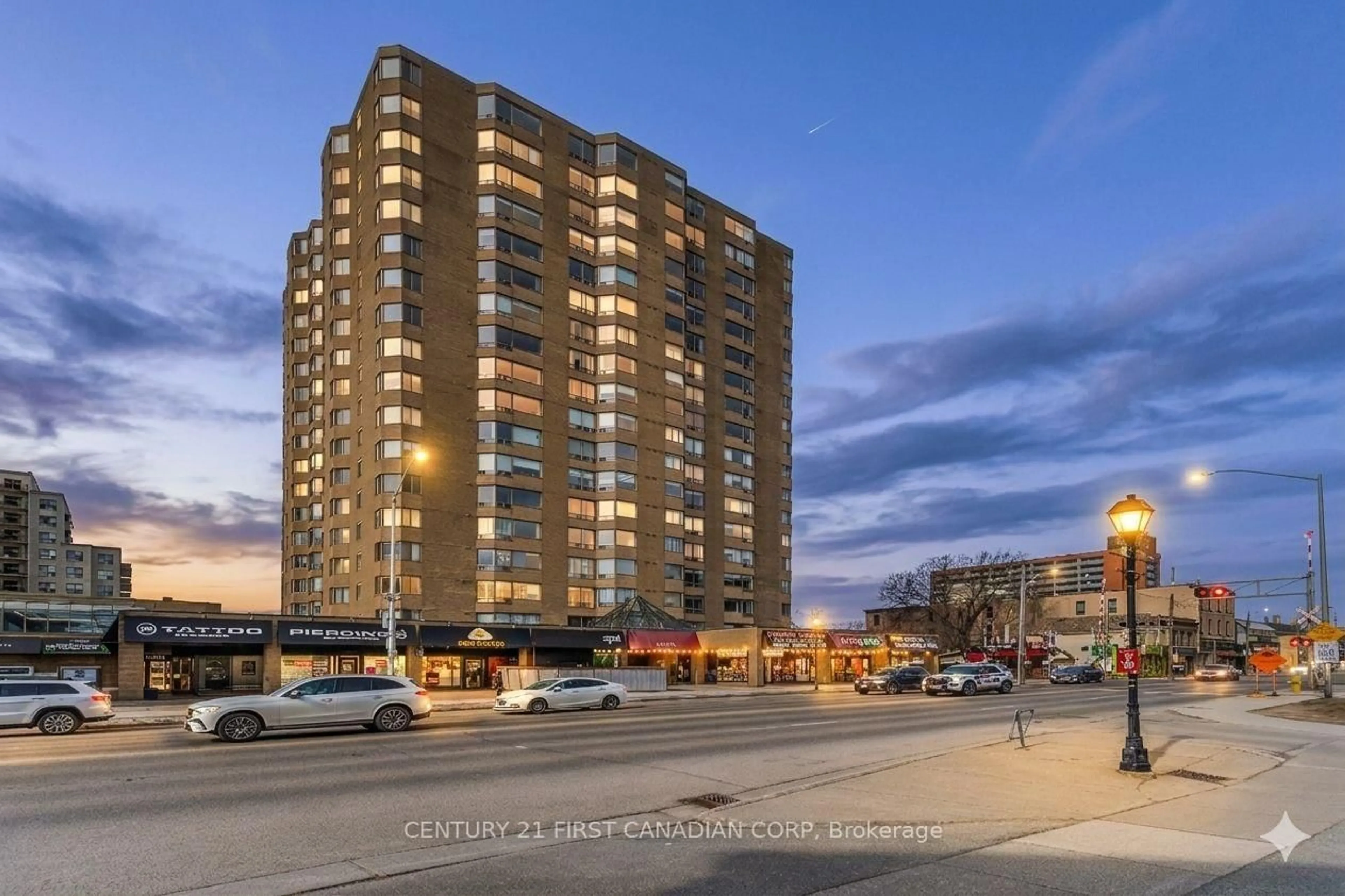 Unknown for 695 RICHMOND St #903, London East Ontario N6A 5M8