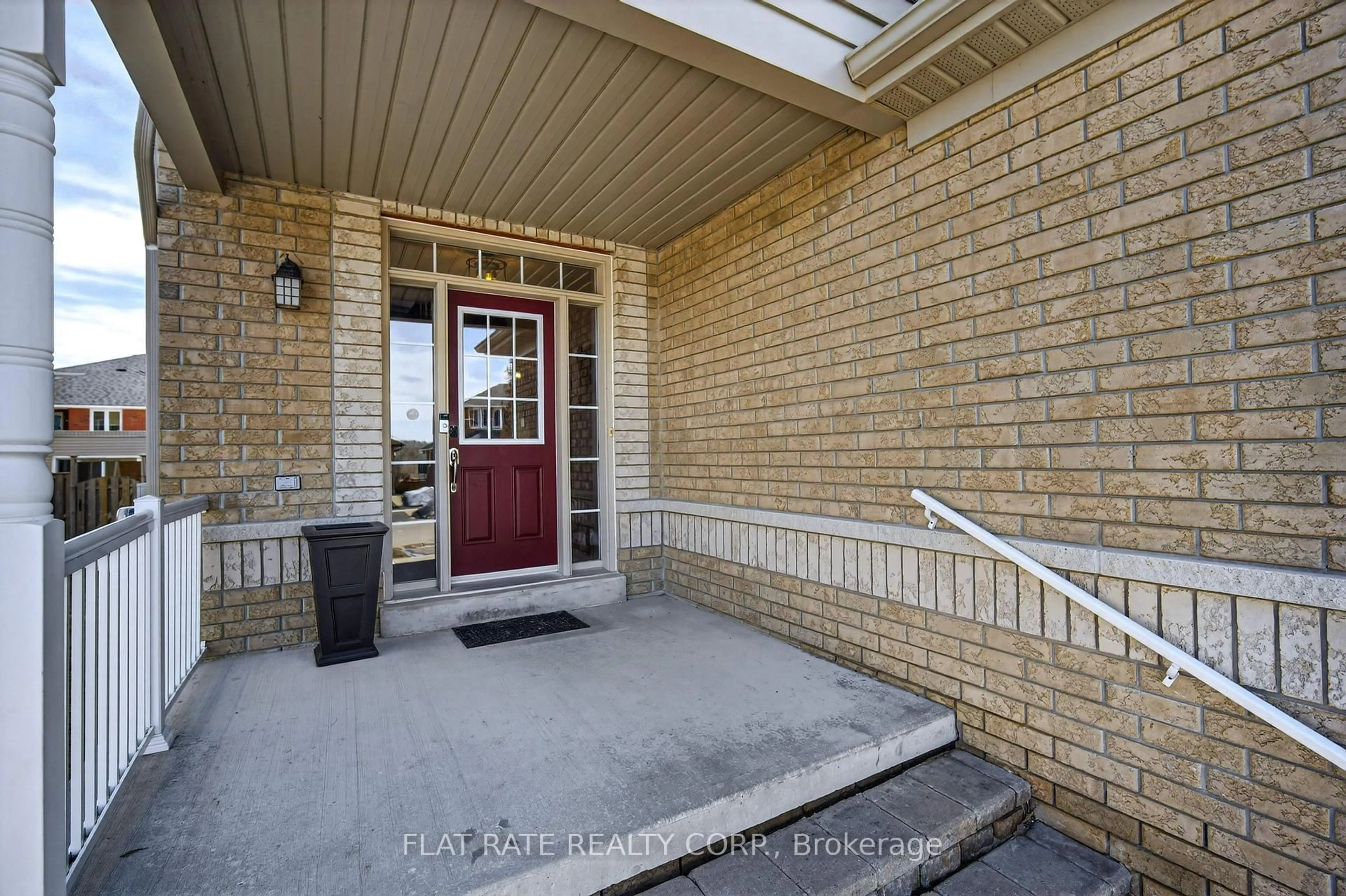 Indoor entryway for 1570 Scollard Cres, Peterborough Ontario K9H 0A8