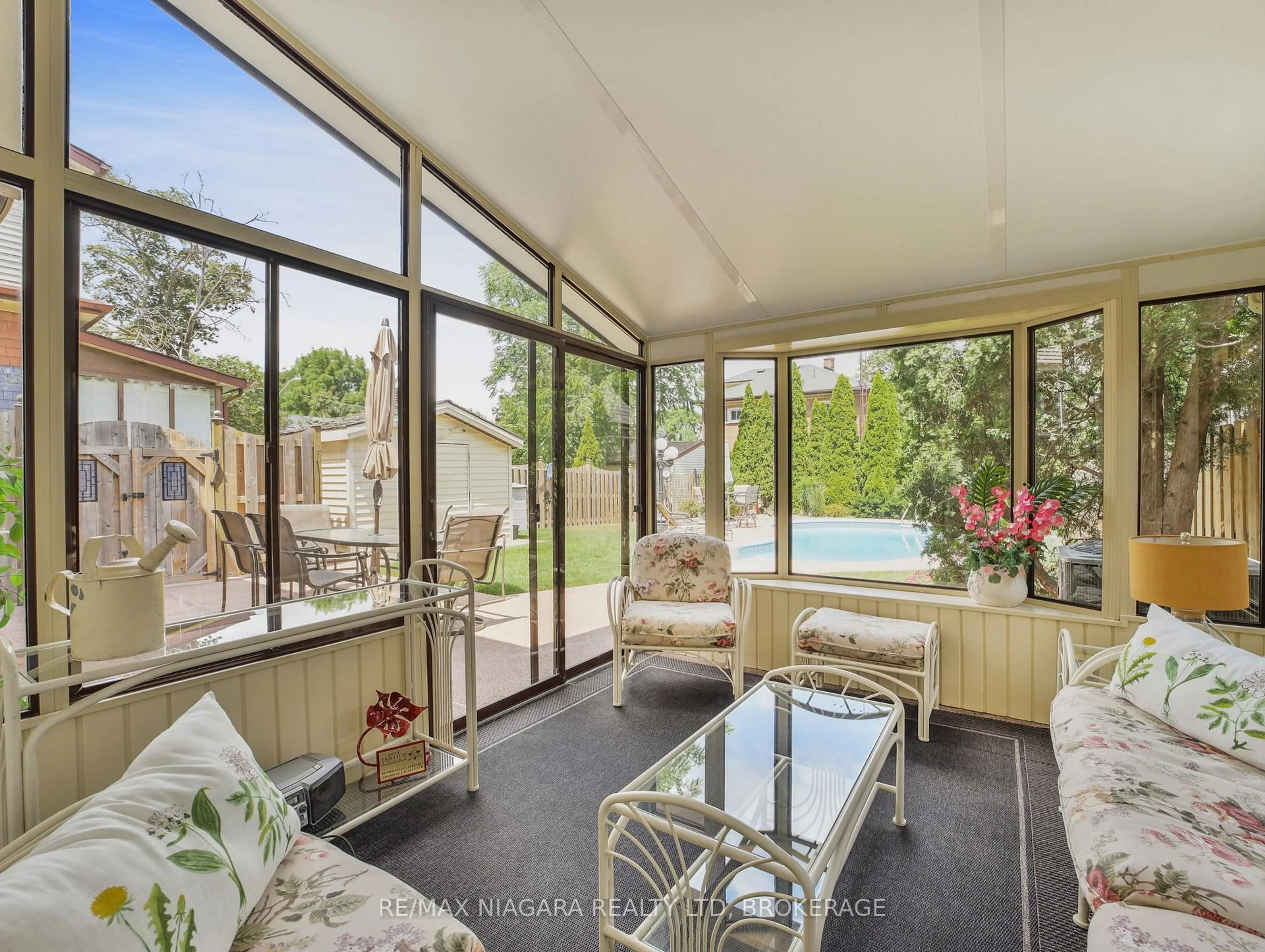 Unknown for 5079 Armoury St, Niagara Falls Ontario L2E 1T3