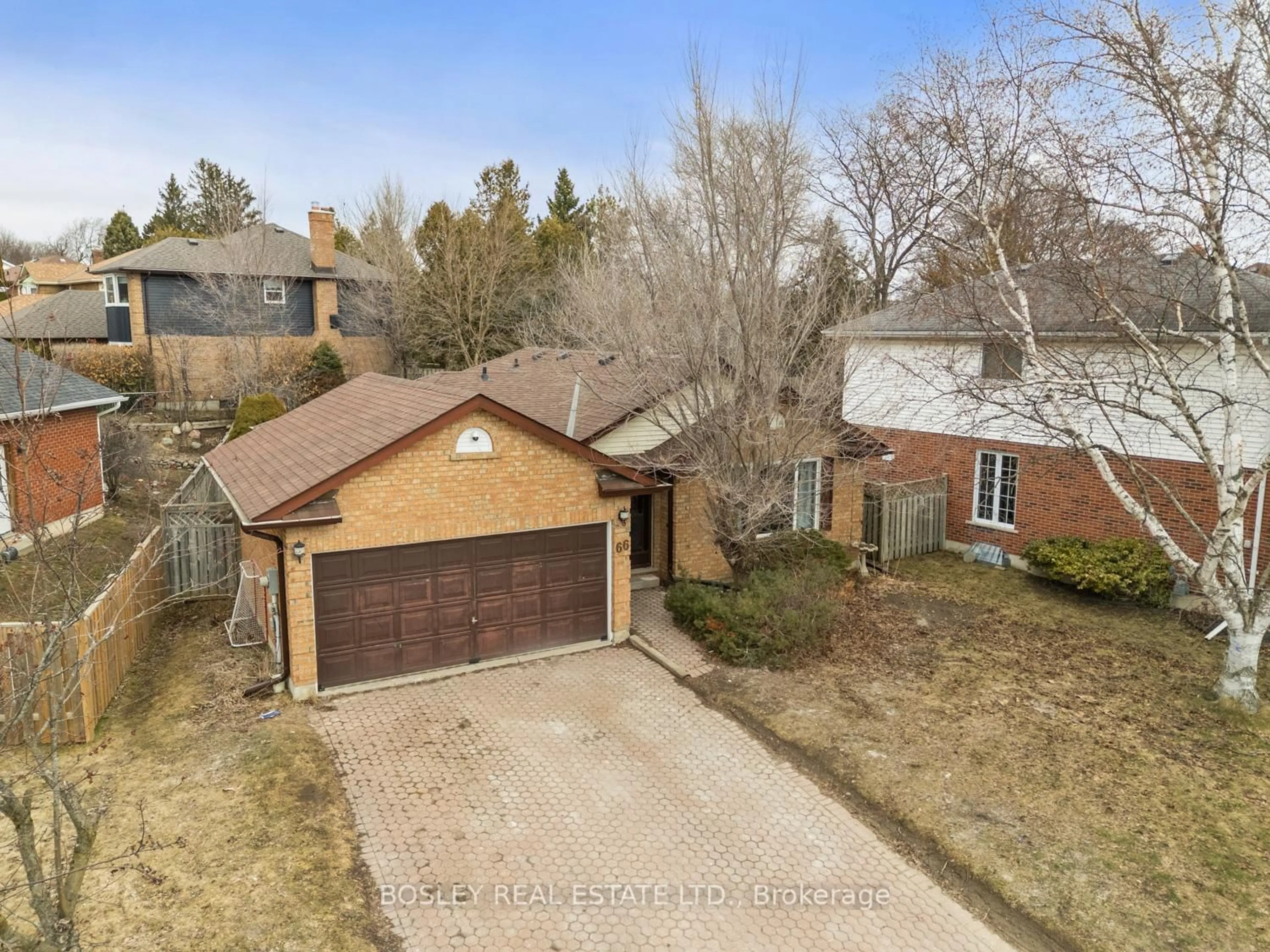 A pic from outside/outdoor area/front of a property/back of a property/a pic from drone, street for 66 Centennial Dr, Port Hope Ontario L1A 4C3