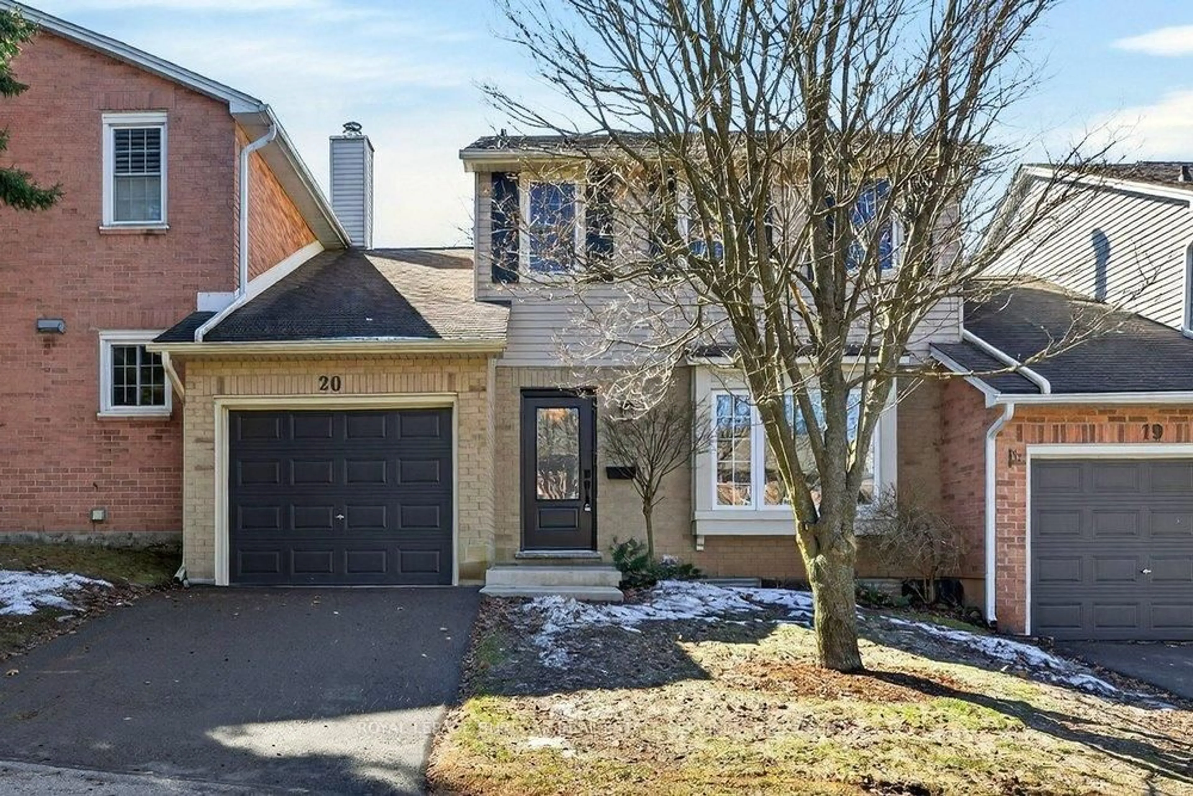 Home with brick exterior material, street for 105 Wilson St #20, Hamilton Ontario L9G 1N4