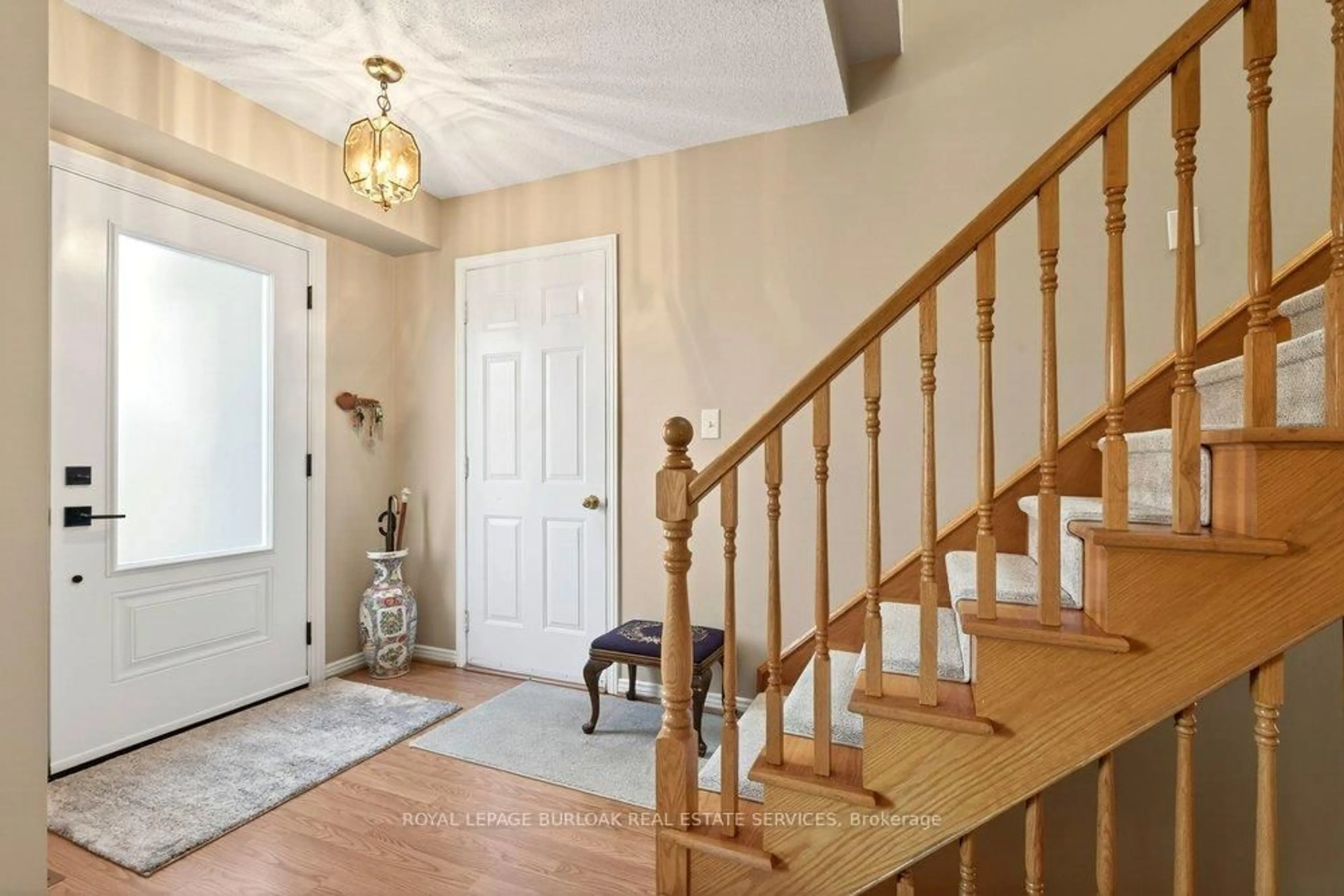 Indoor entryway for 105 Wilson St #20, Hamilton Ontario L9G 1N4
