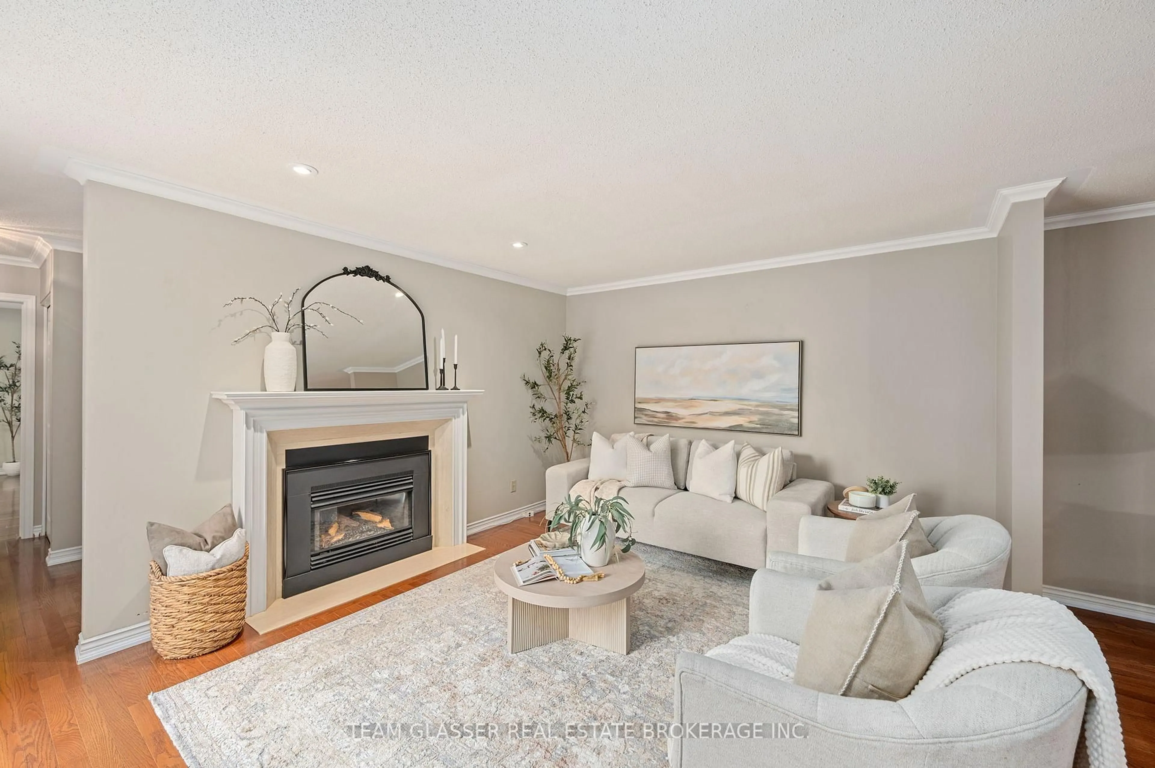 Living room with furniture, unknown for 55 Fiddlers Green Rd #41, London North Ontario N6H 4T8