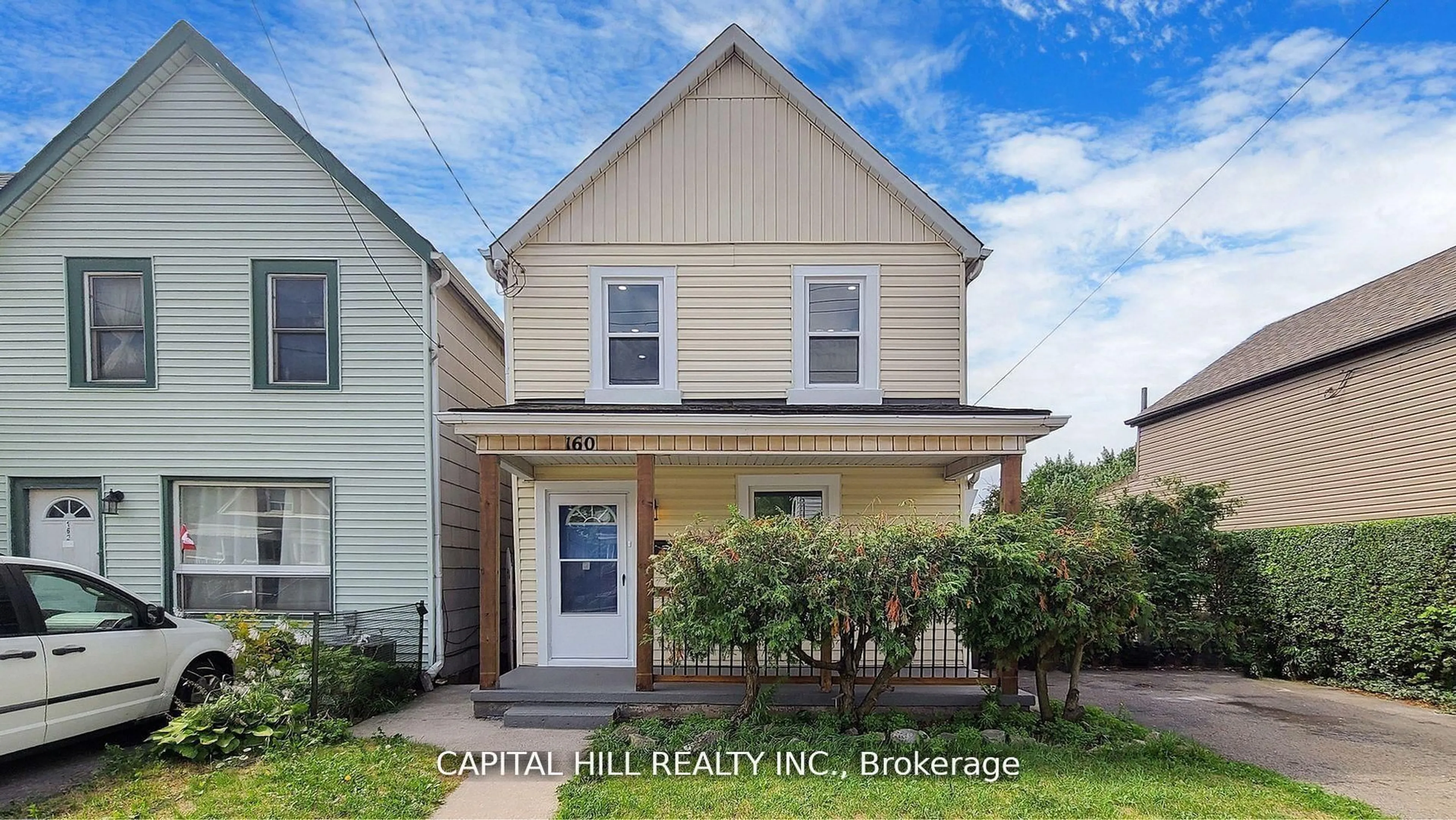 Home with vinyl exterior material, street for 160 Picton St, Hamilton Ontario L8L 3W6