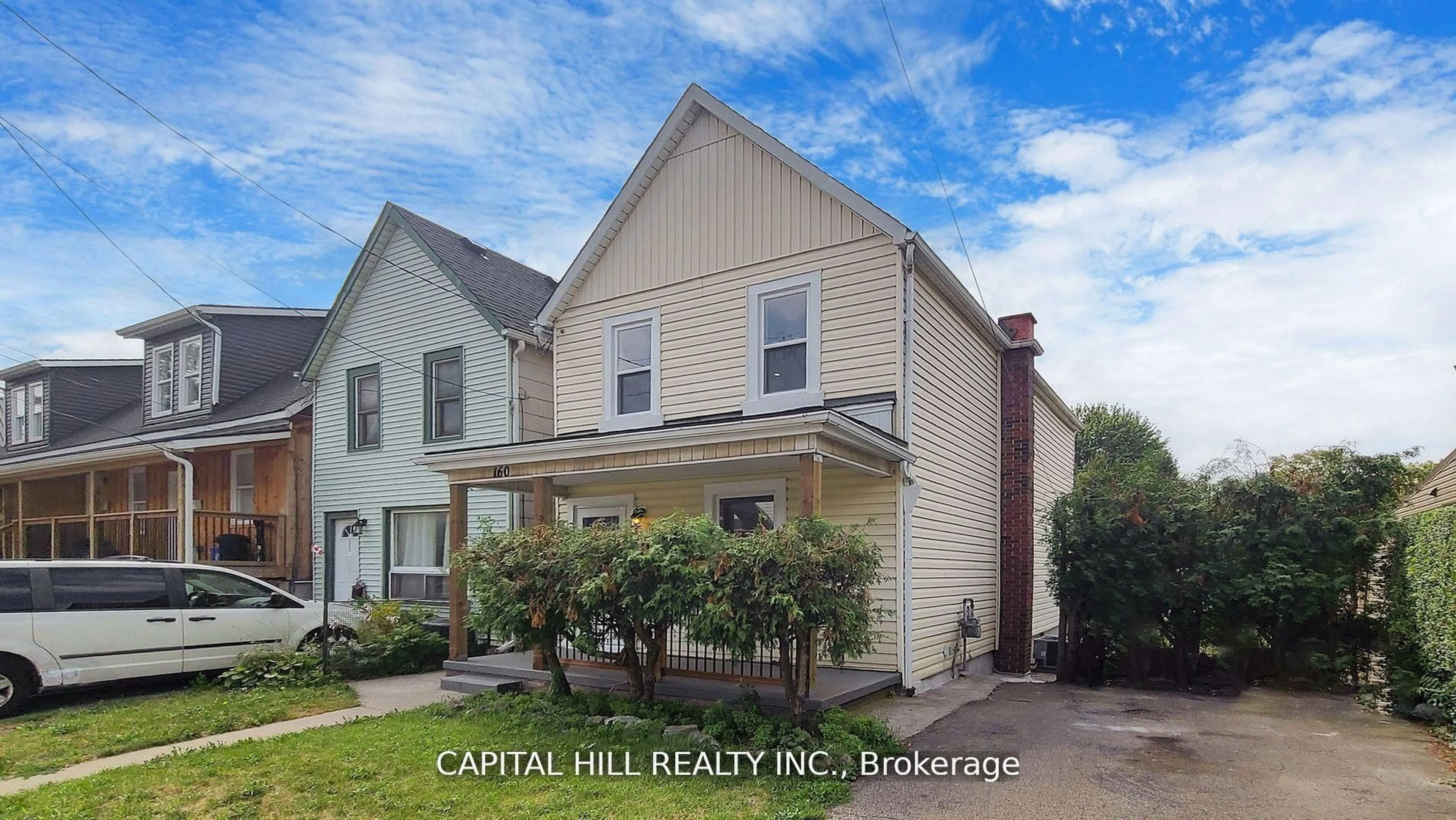 Home with vinyl exterior material, street for 160 Picton St, Hamilton Ontario L8L 3W6