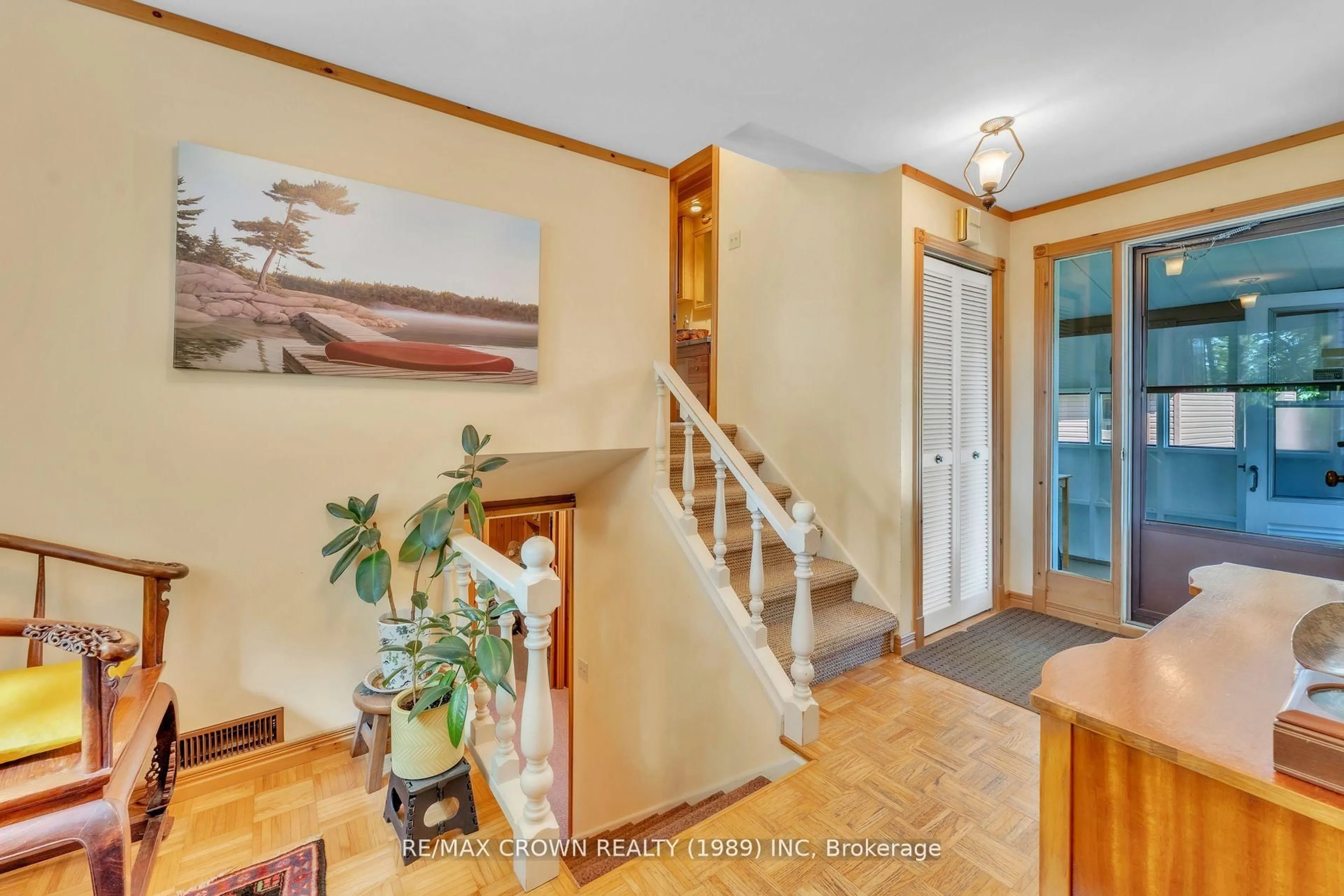 Indoor foyer for 796 Lalande Rd, West Nipissing Ontario P0H 2M0