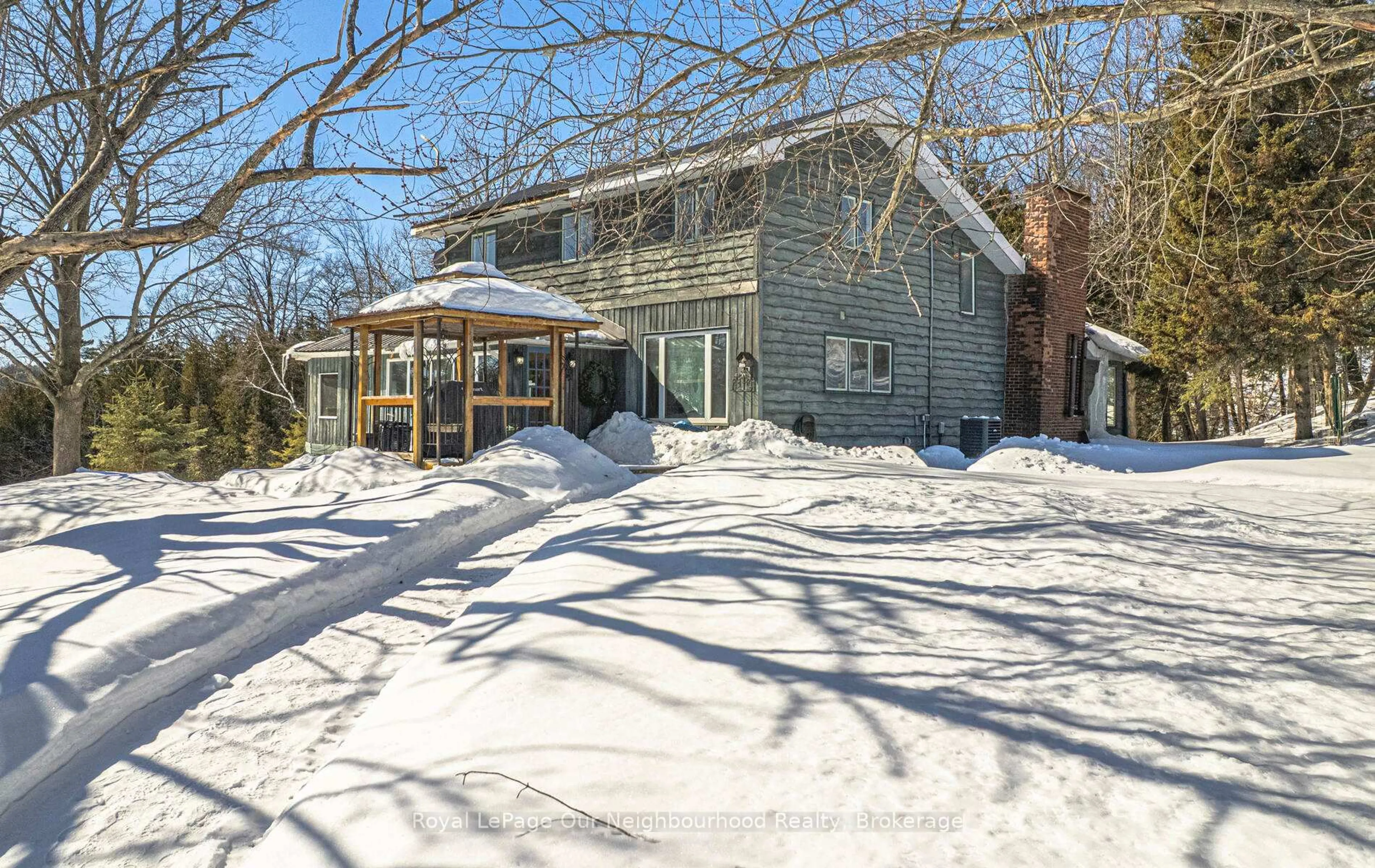 A pic from outside/outdoor area/front of a property/back of a property/a pic from drone, street for 154 Collin Rd, Alnwick/Haldimand Ontario K0K 2G0