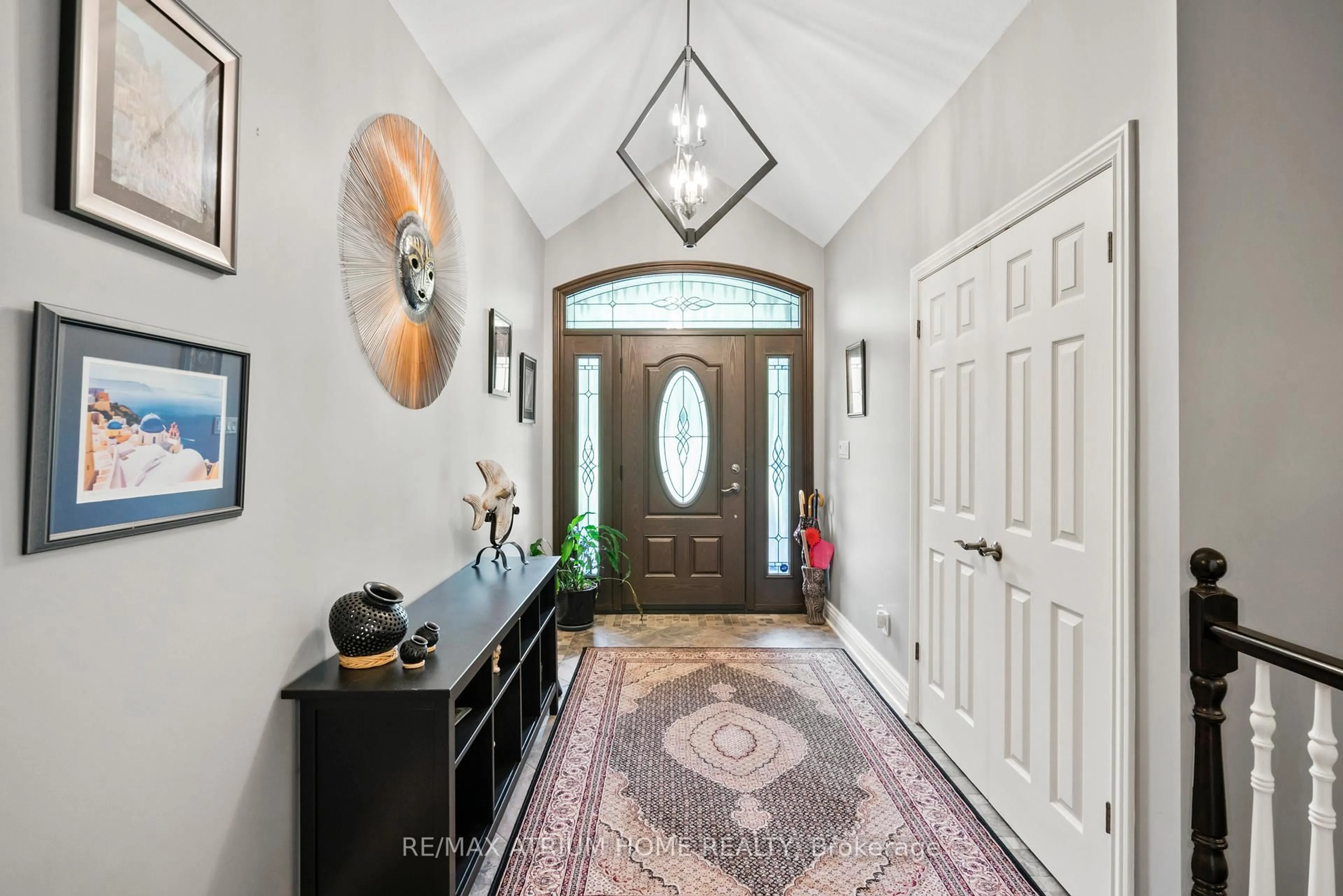 Indoor entryway for 200 Pancake Lane, Pelham Ontario L0S 1M0