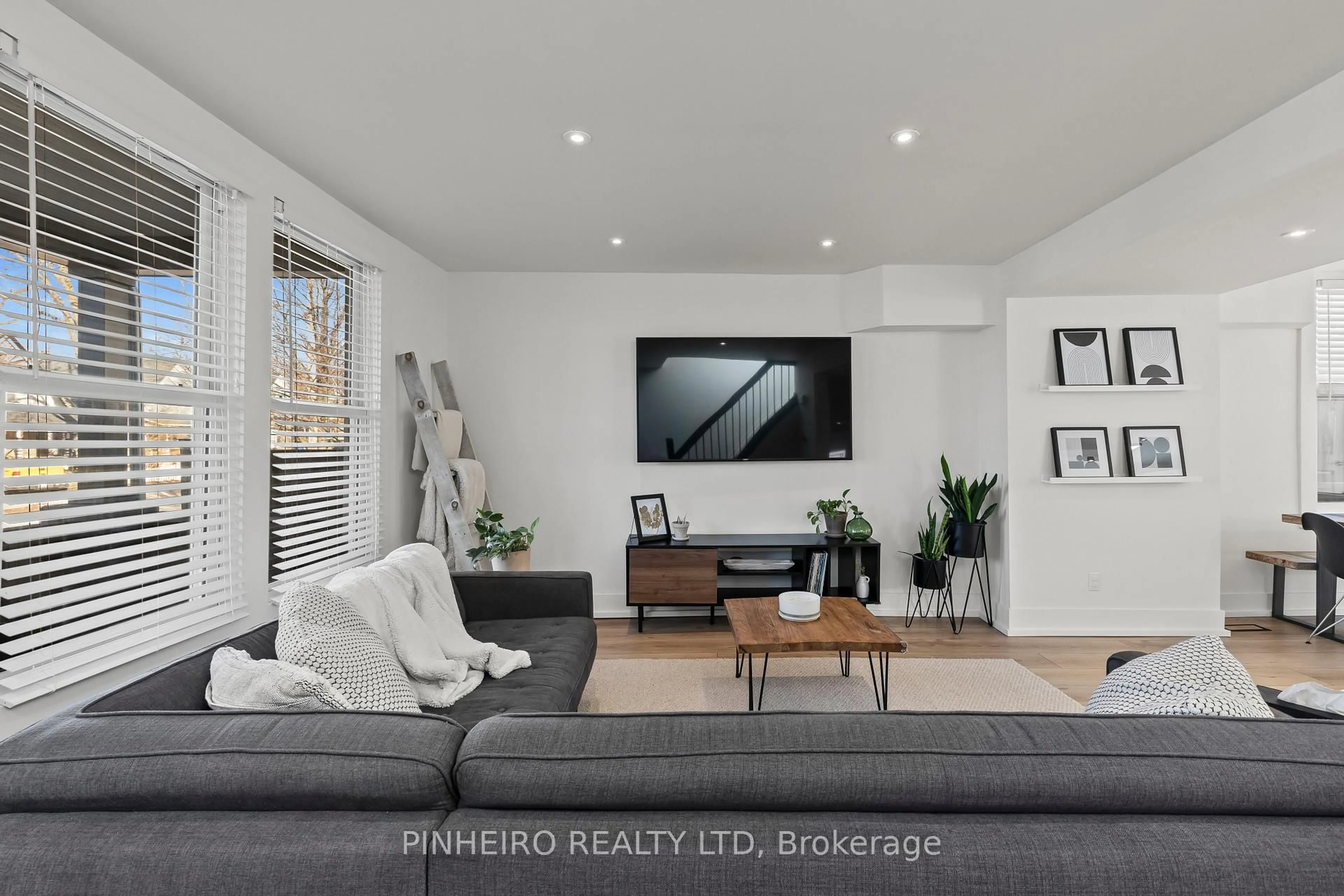 Living room with furniture, unknown for 54 Marmora St, London East Ontario N5Z 1Z5