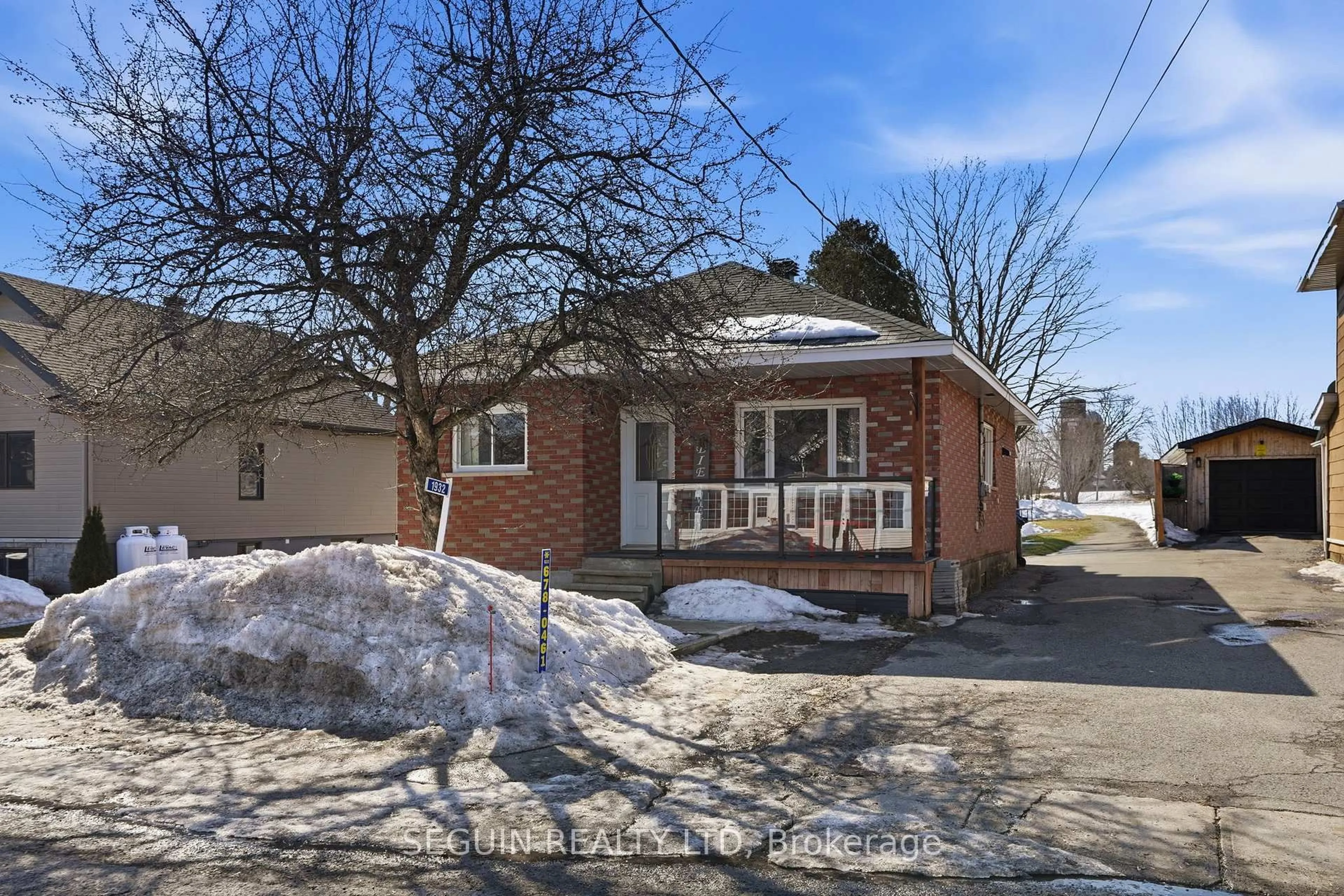 Home with brick exterior material, street for 1932 Principale St, East Hawkesbury Ontario K0B 1B0