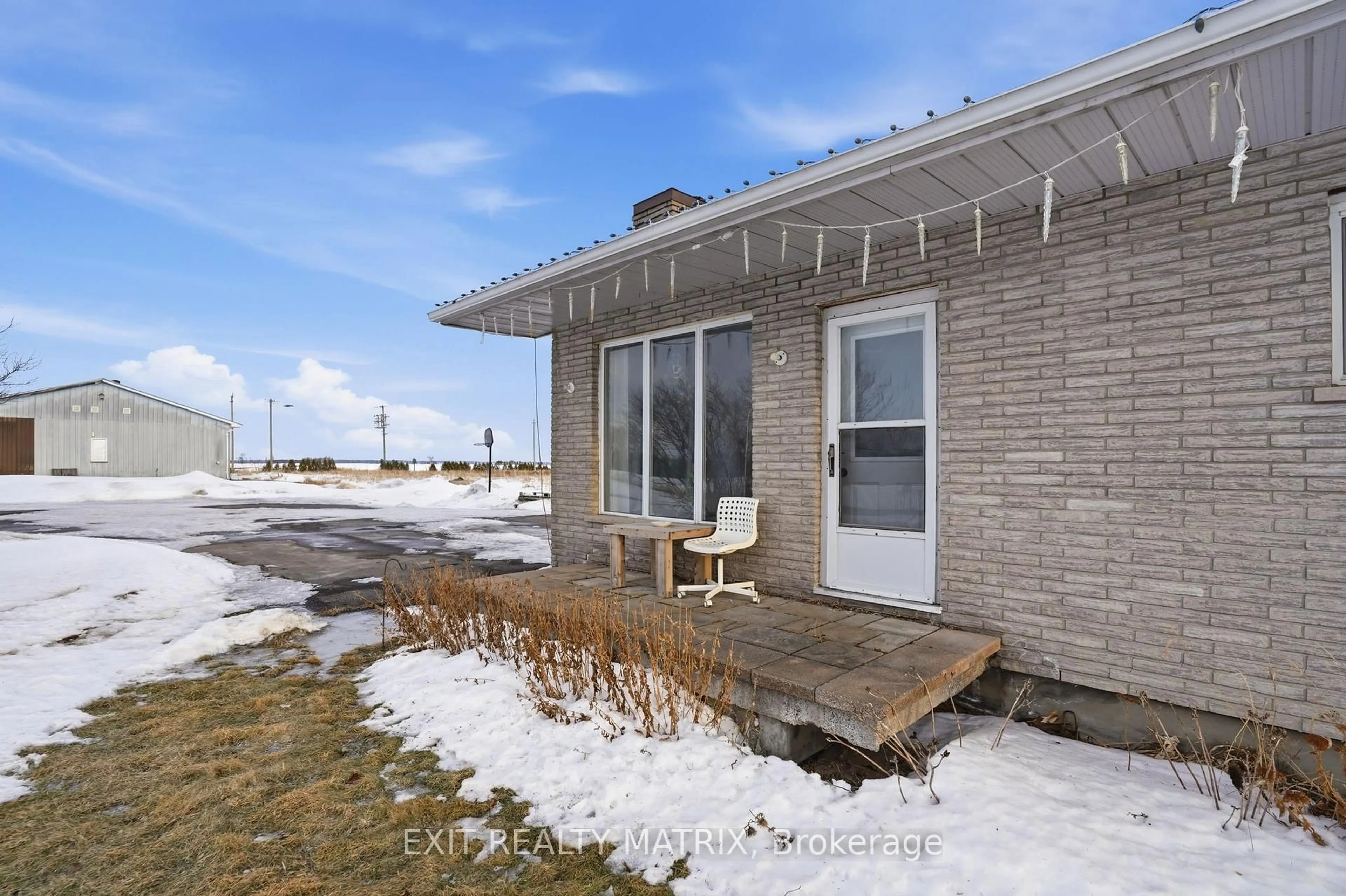 Unknown for 3505-3511 County Road 17 Rd, Alfred and Plantagenet Ontario K0B 1A0