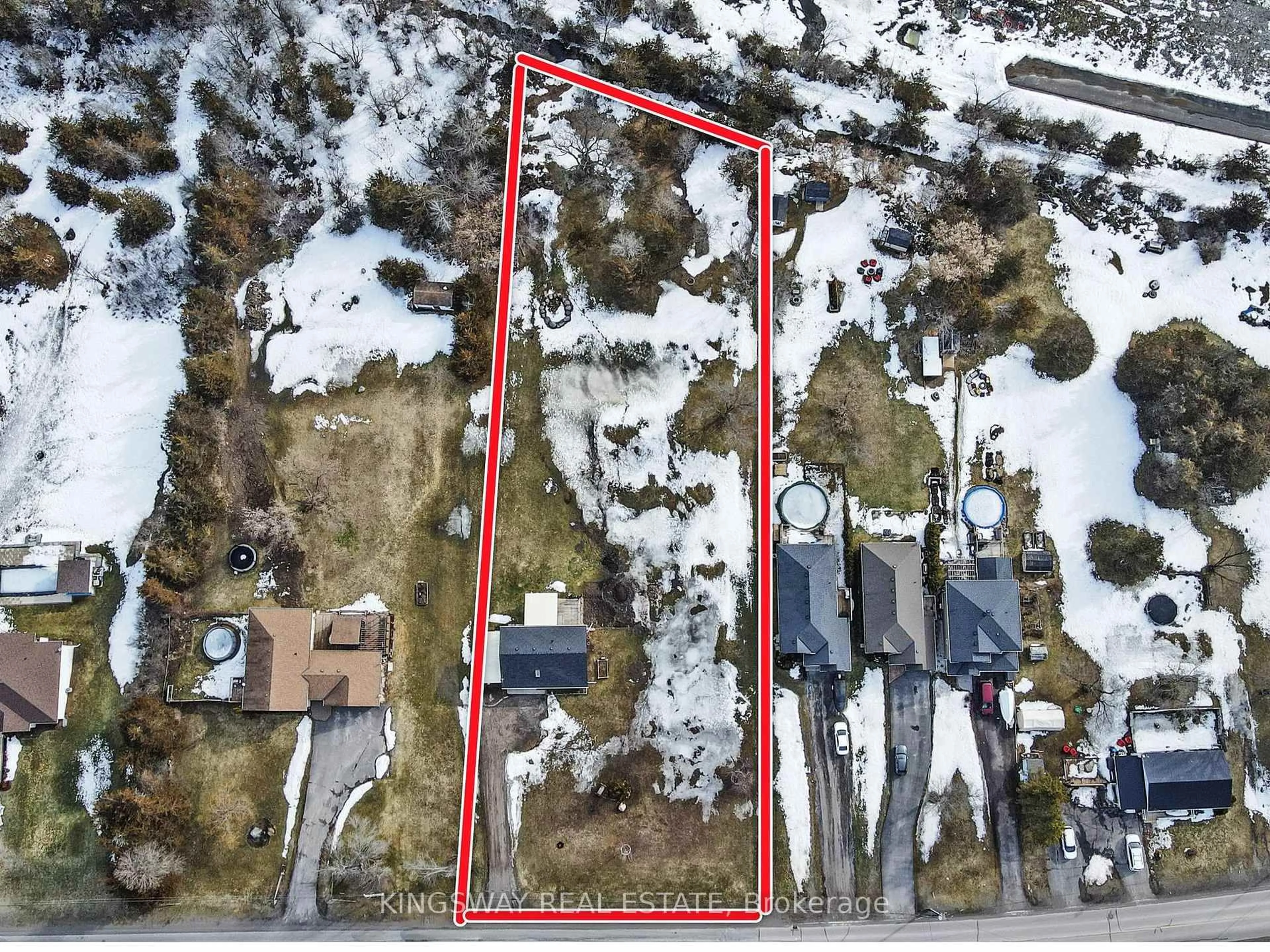 A pic from outside/outdoor area/front of a property/back of a property/a pic from drone, street for 20 Glen Ross Rd, Hastings Ontario K0K 2C0