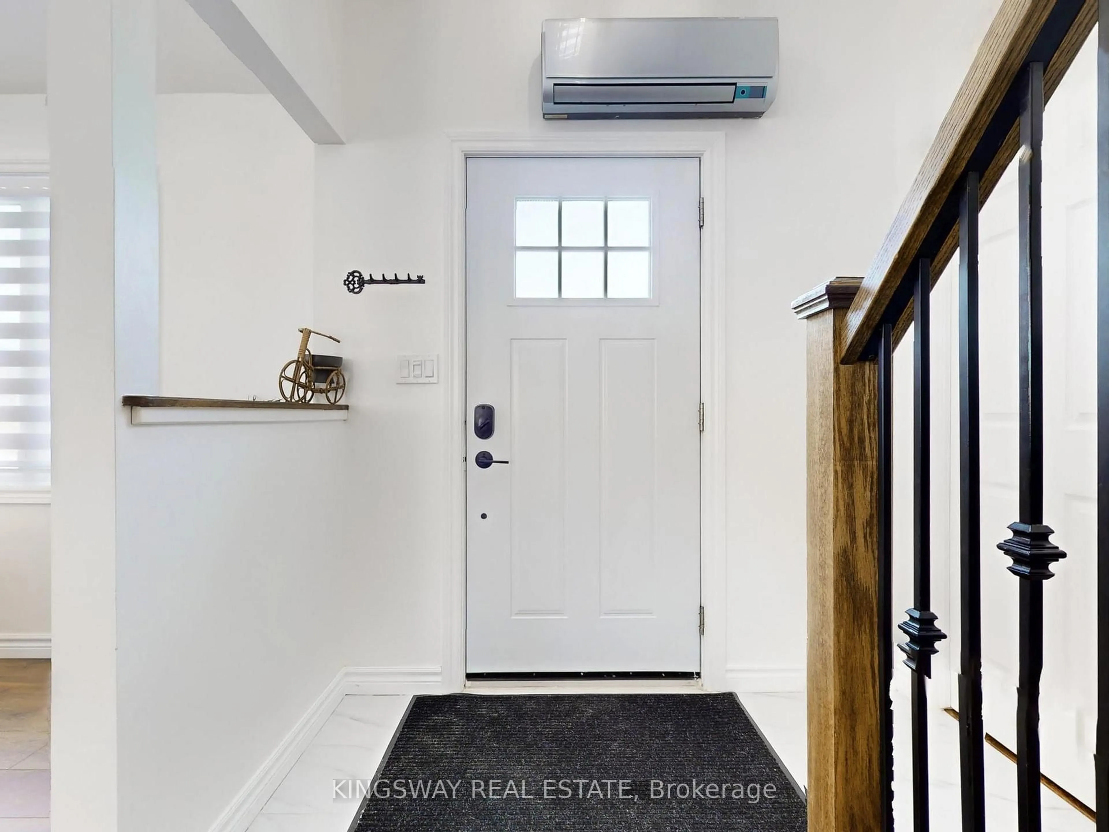 Indoor entryway for 20 Glen Ross Rd, Hastings Ontario K0K 2C0