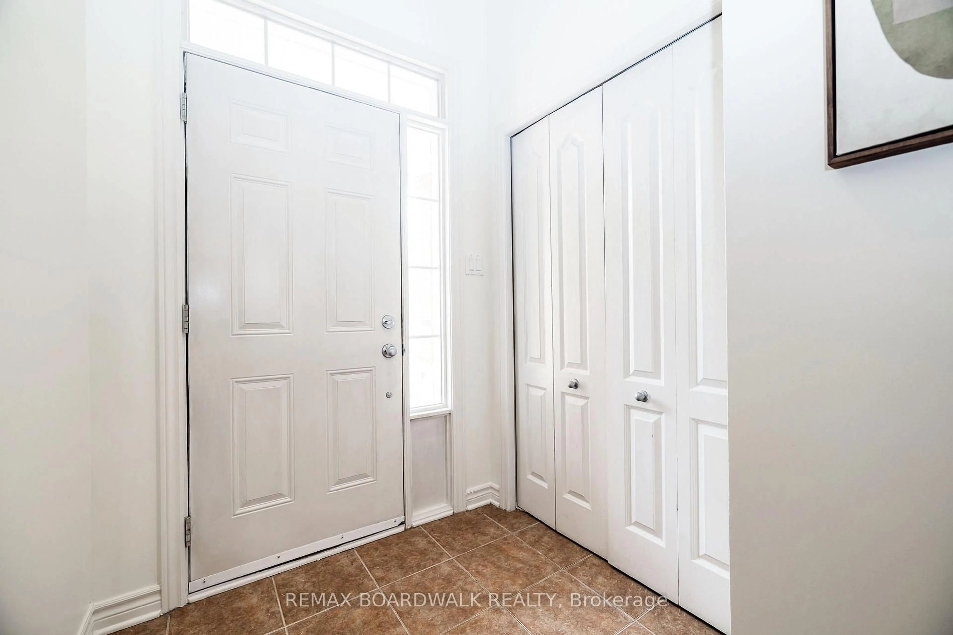 Unknown for 29 Madelon Dr, Ottawa Ontario K2J 5C7