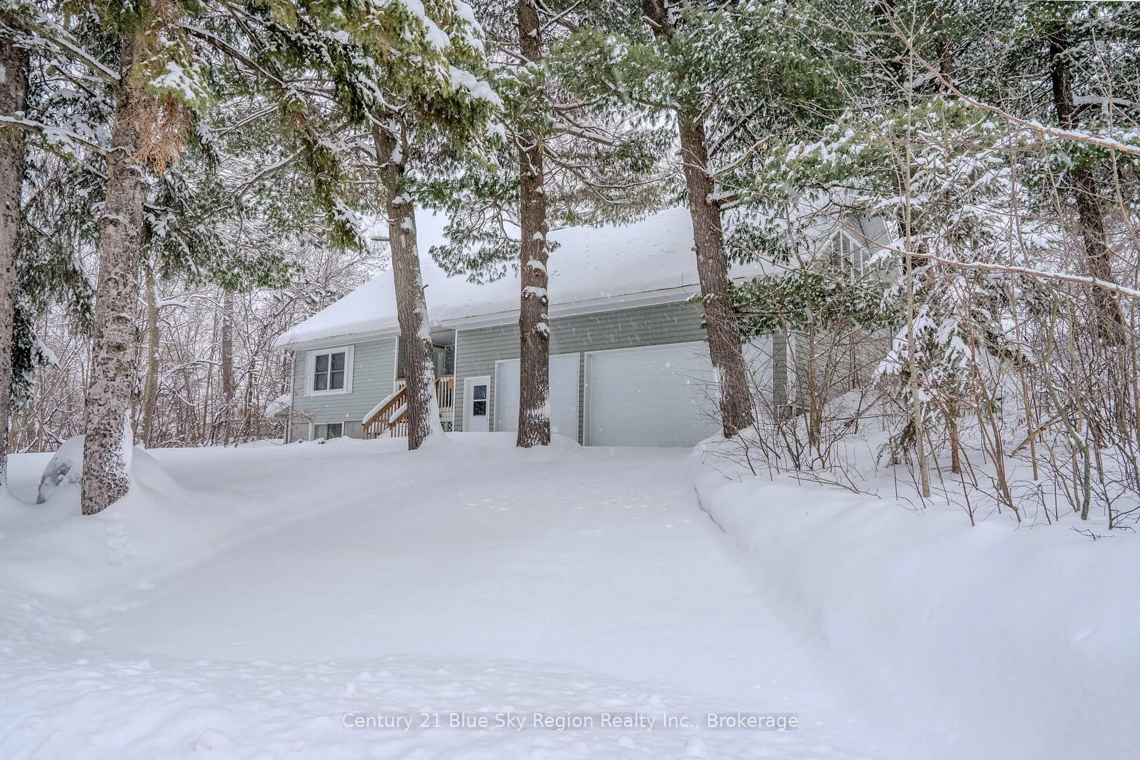 Unknown for 10 Toronto St, Callander Ontario P0H 1H0