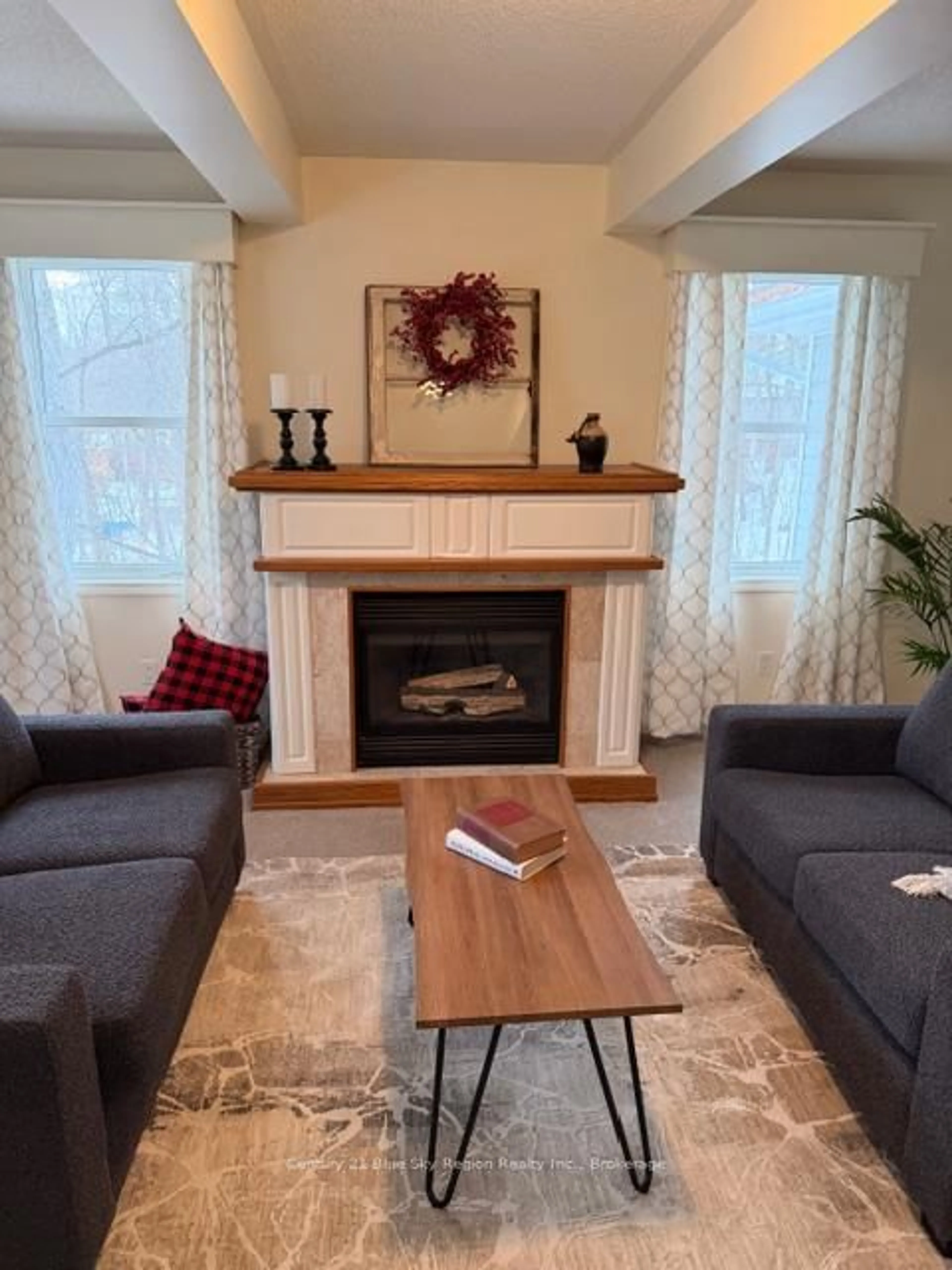 Unknown for 10 Toronto St, Callander Ontario P0H 1H0