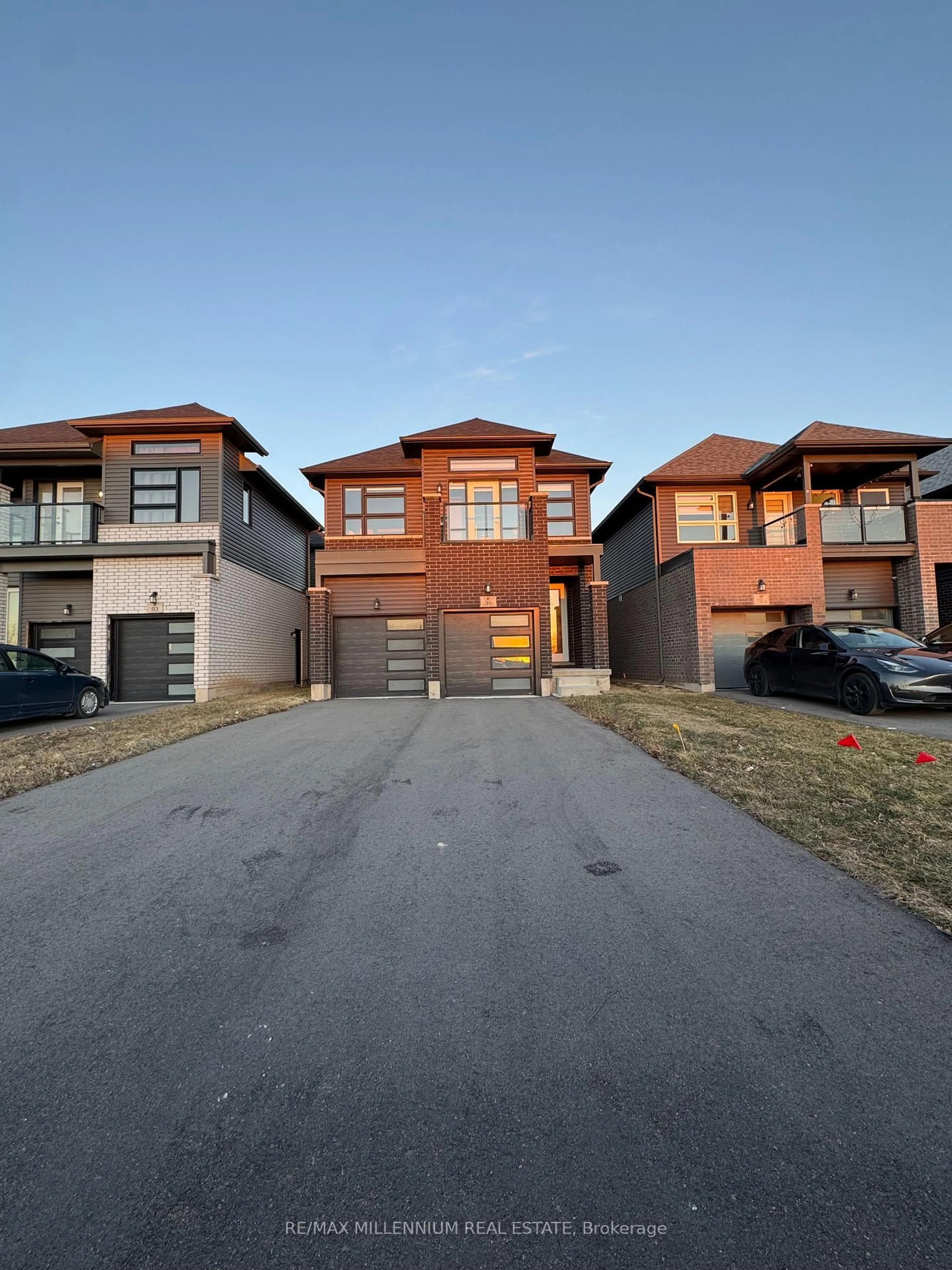 Unknown for 99 Louise St, Welland Ontario L3B 0J8