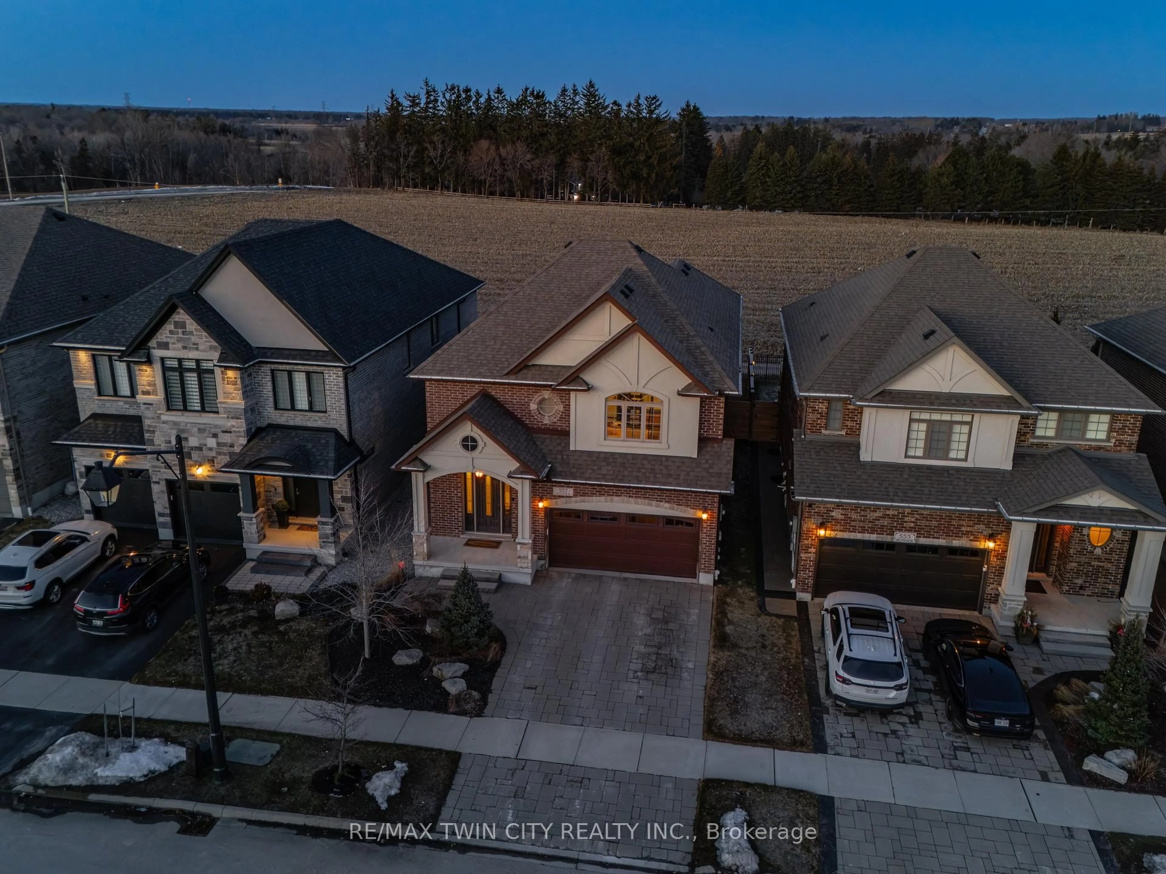 Unknown for 557 Millstream Dr, Waterloo Ontario N2K 0E1