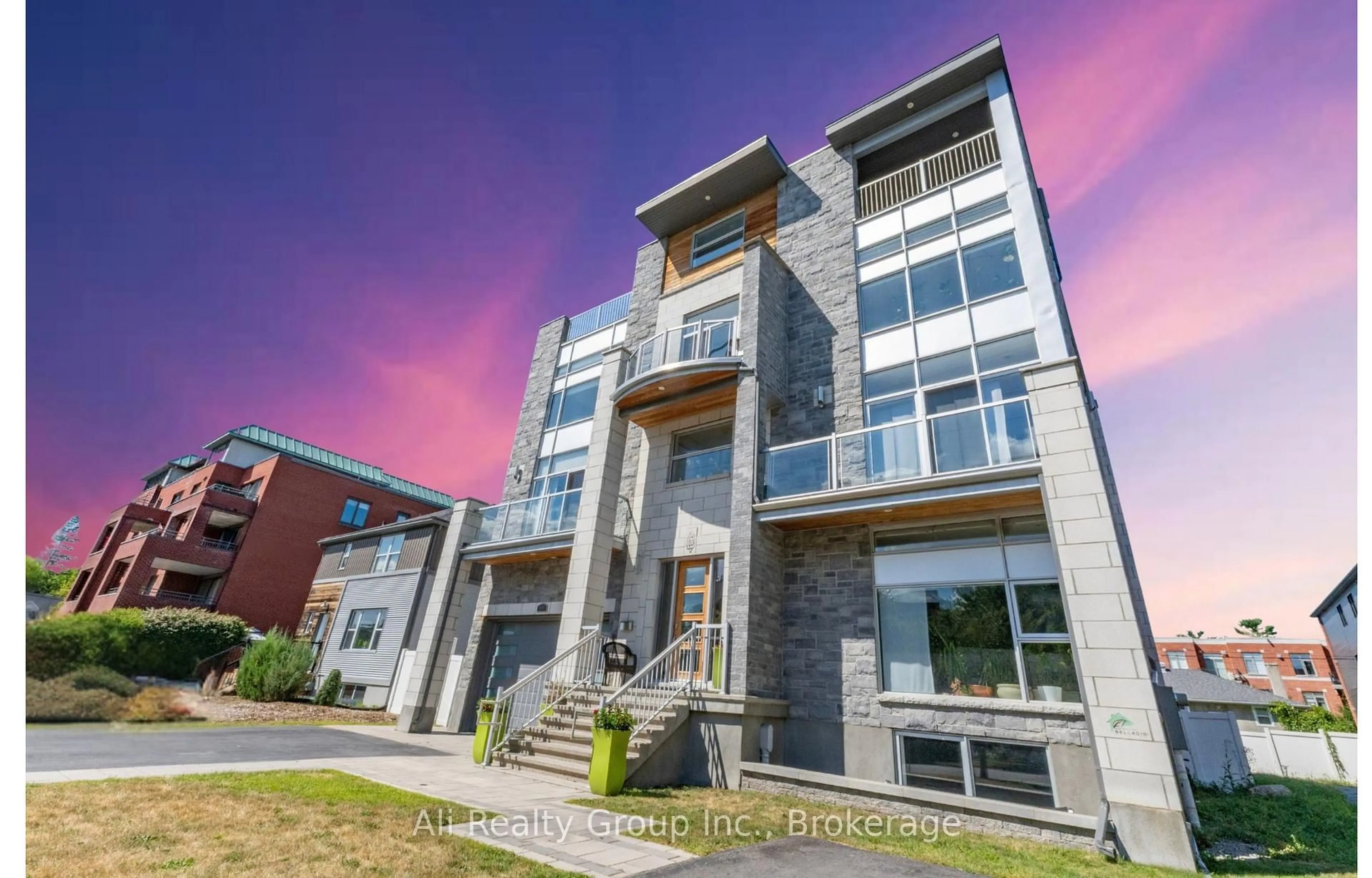 Home with brick exterior material, building for 69 Donald St, Ottawa Ontario K1K 1N3