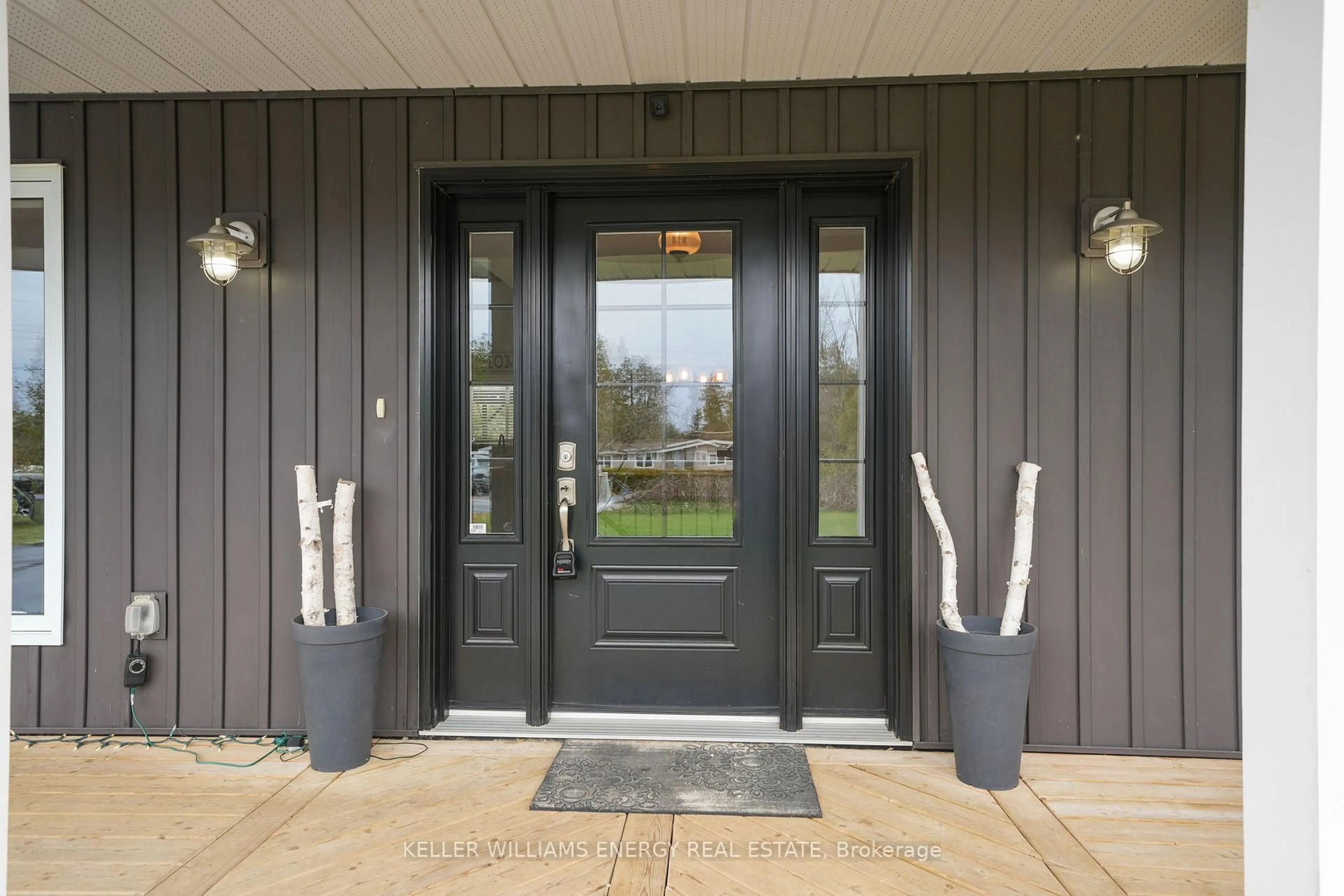 Indoor entryway for 20 Lagoon Dr, Kawartha Lakes Ontario K0M 1N0